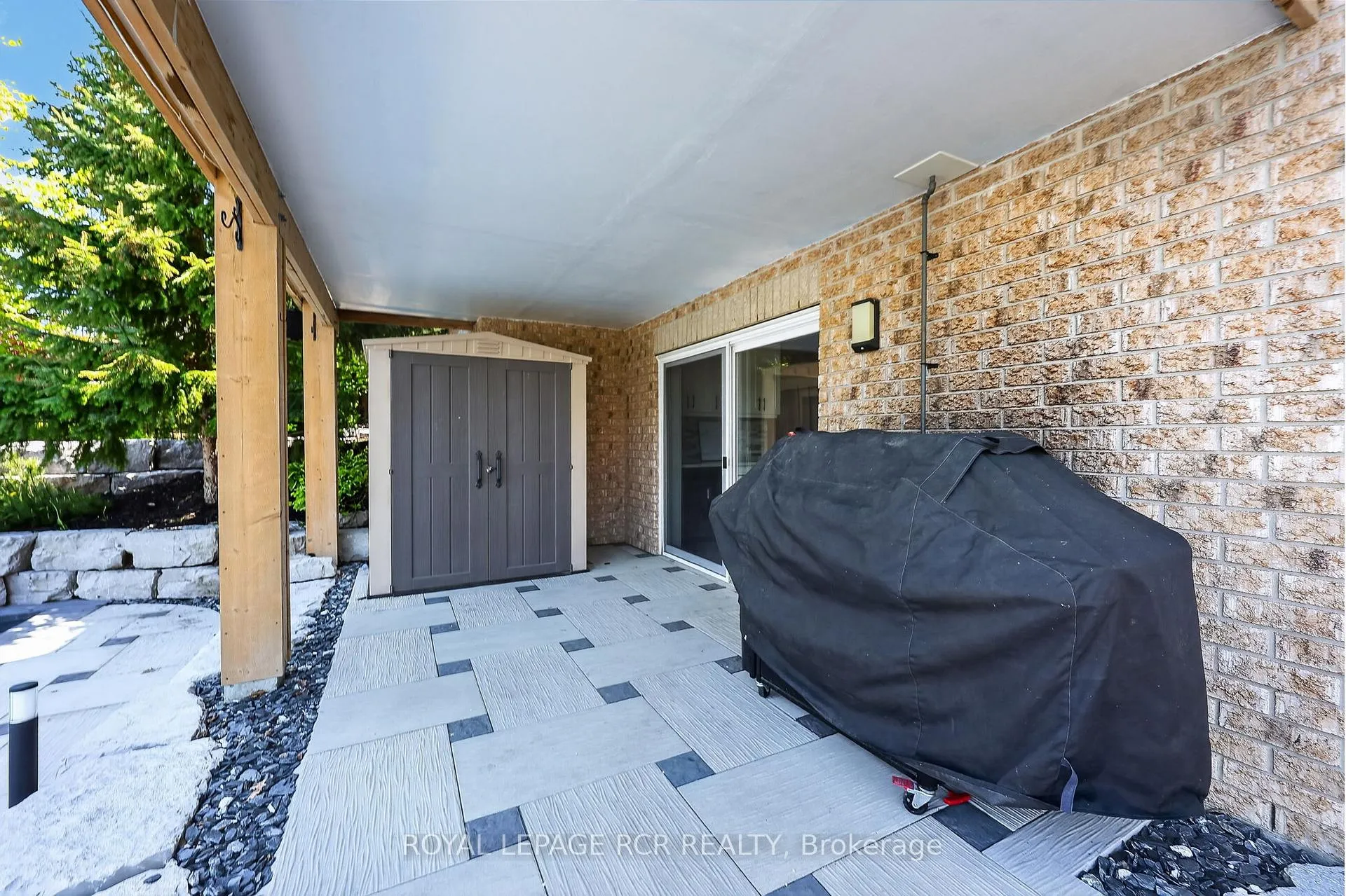 Photo 36 of 78 Glenhuron Drive, Springwater, Midhurst — HOMEH