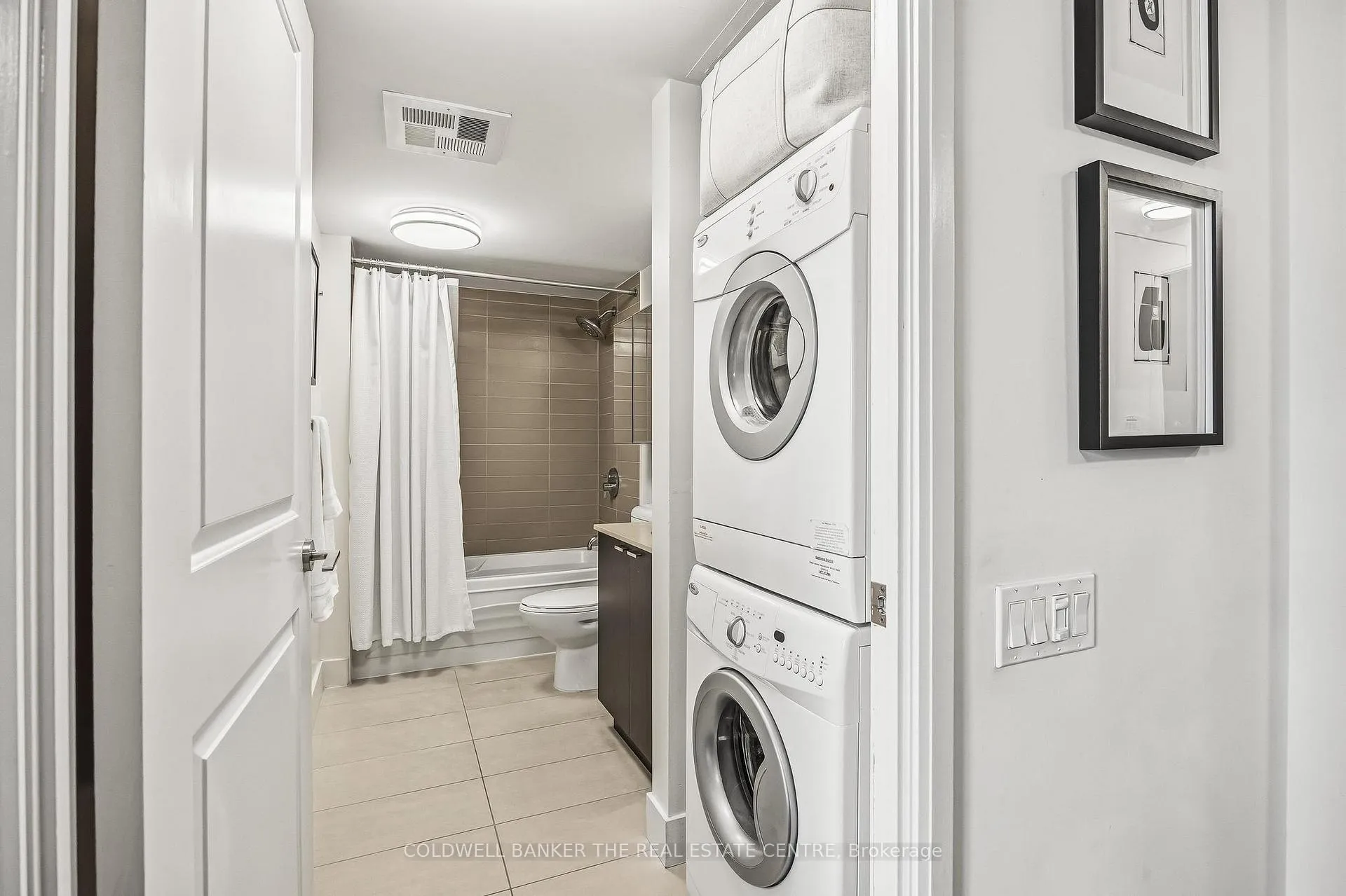 Photo 17 of Unit 912, 23 Sheppard Avenue E, North York, Willowdale East — HOMEH