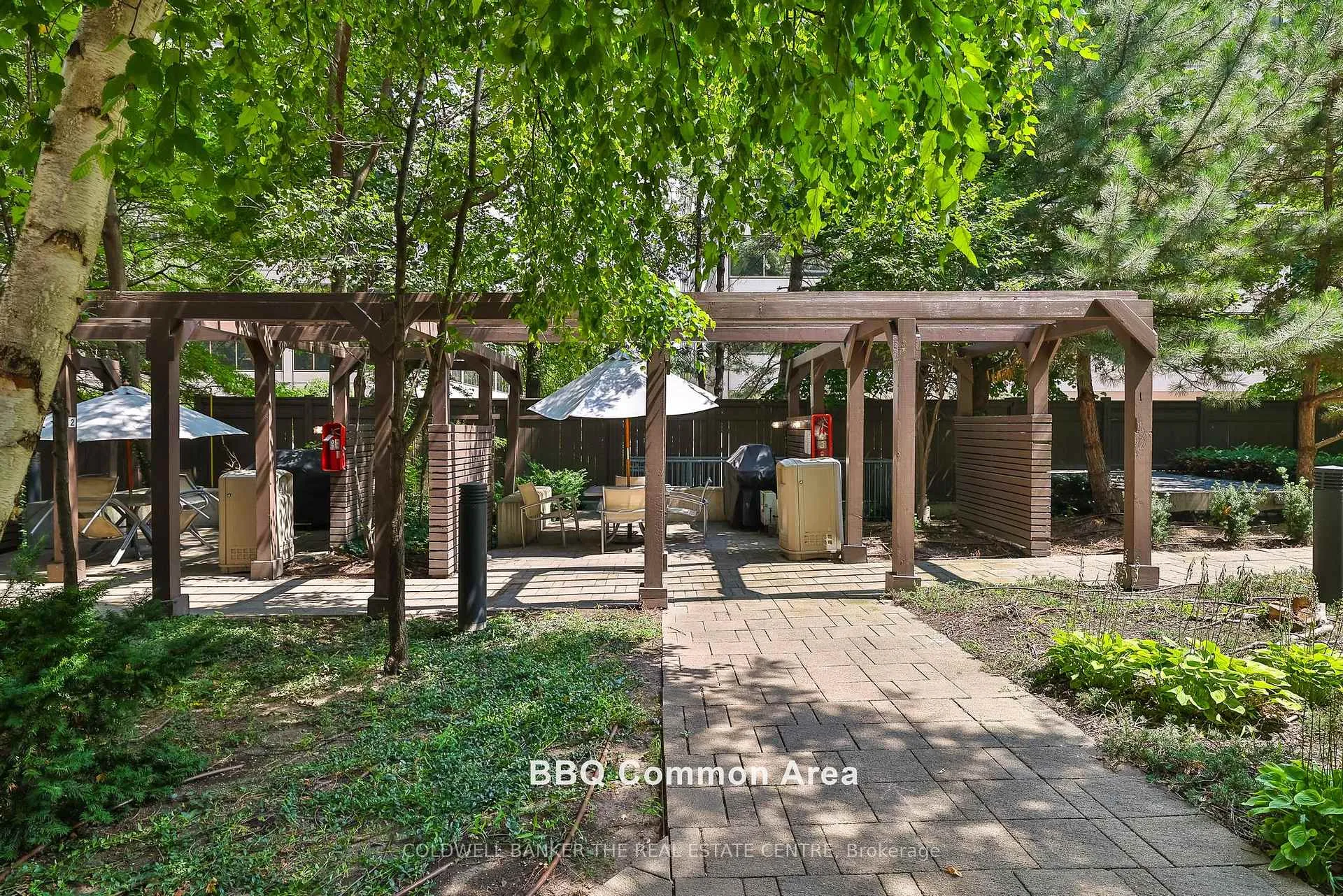 Photo 23 of Unit 912, 23 Sheppard Avenue E, North York, Willowdale East — HOMEH
