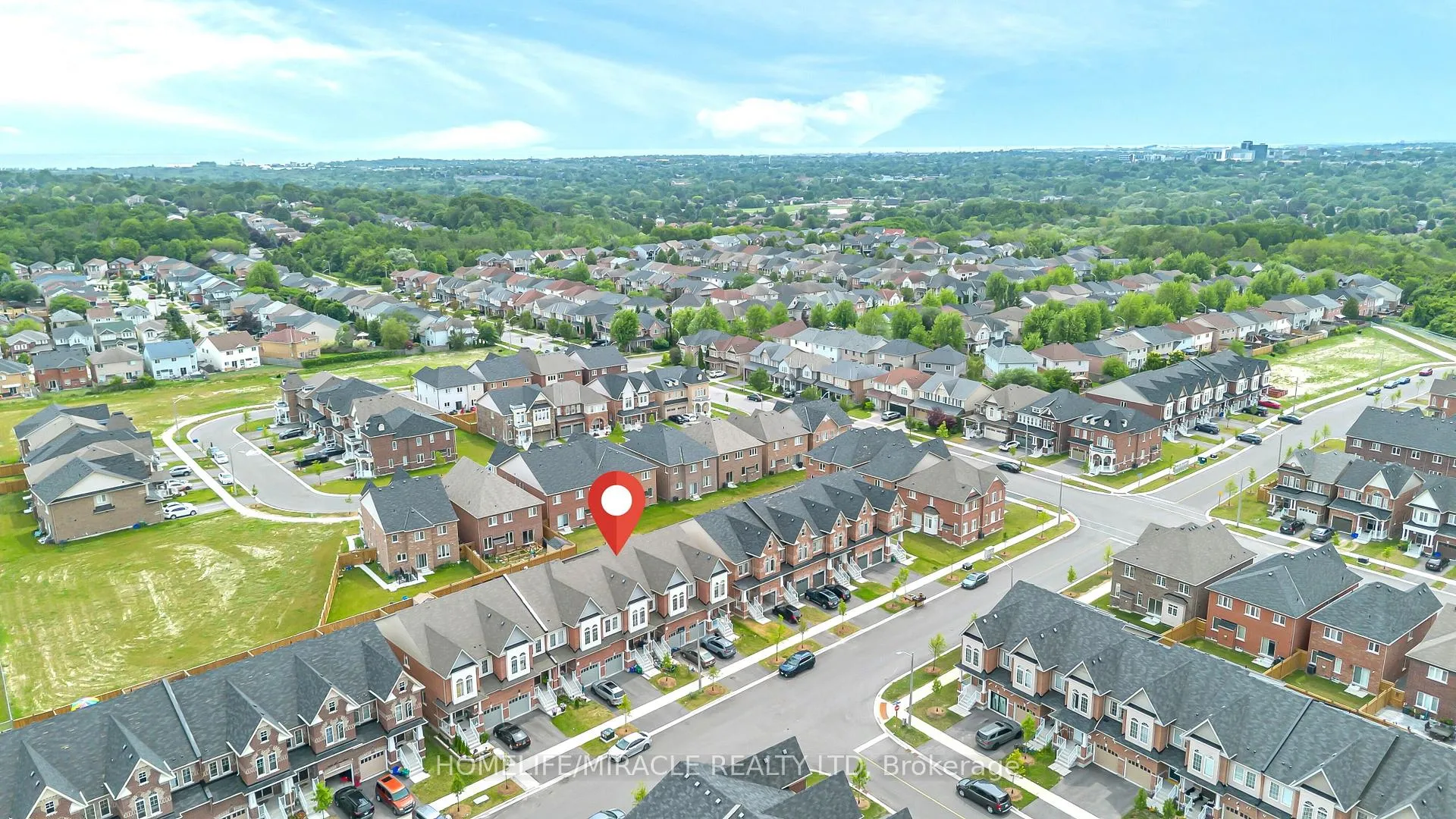 Photo 2 of 1195 Kettering Drive, Oshawa, Eastdale — HOMEH