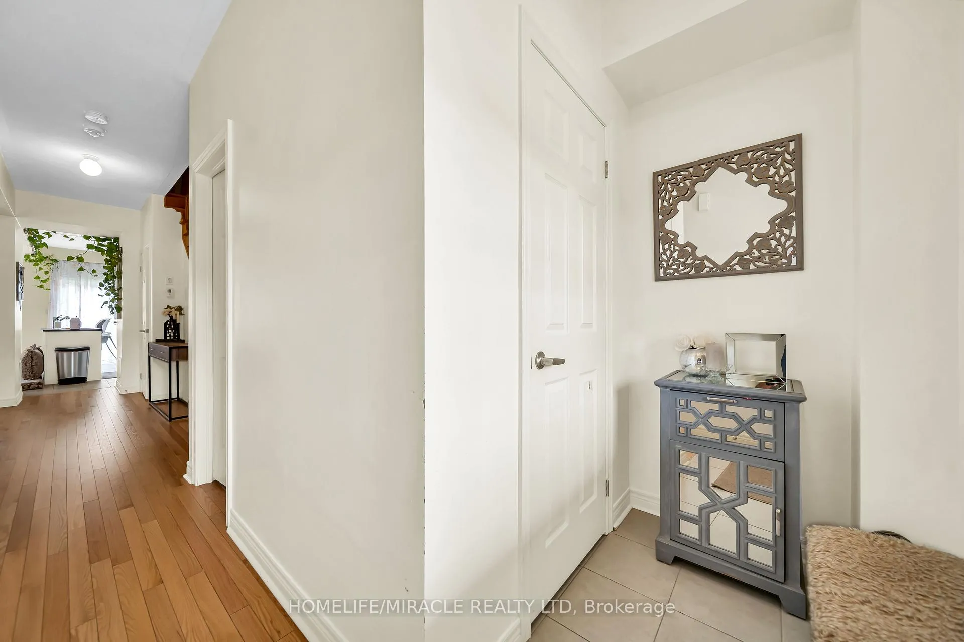 Photo 4 of 1195 Kettering Drive, Oshawa, Eastdale — HOMEH