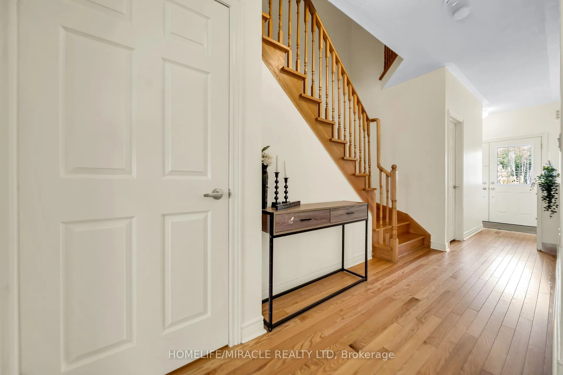 Photo 6 of 1195 Kettering Drive, Oshawa, Eastdale — HOMEH