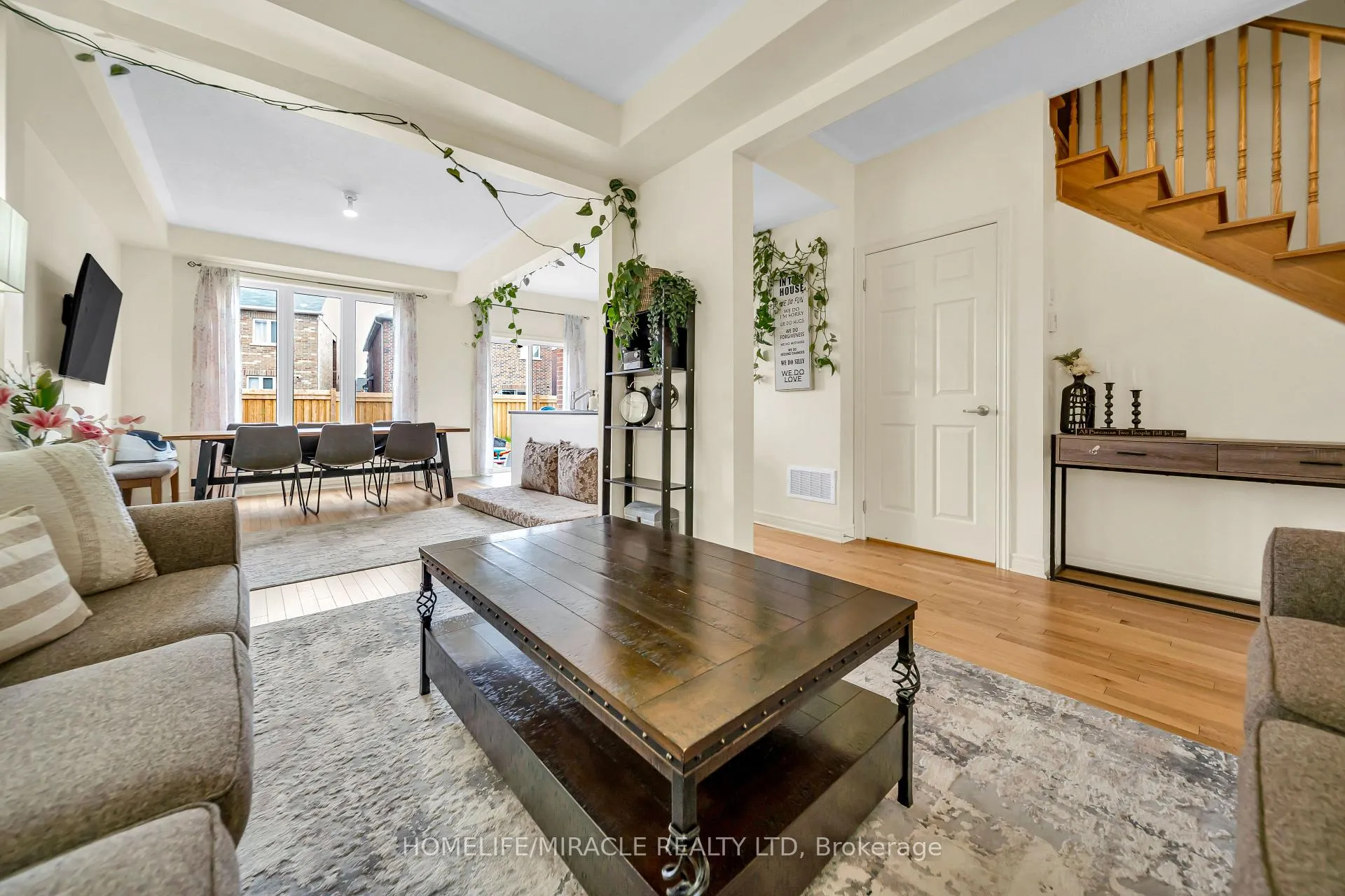 Photo 10 of 1195 Kettering Drive, Oshawa, Eastdale — HOMEH