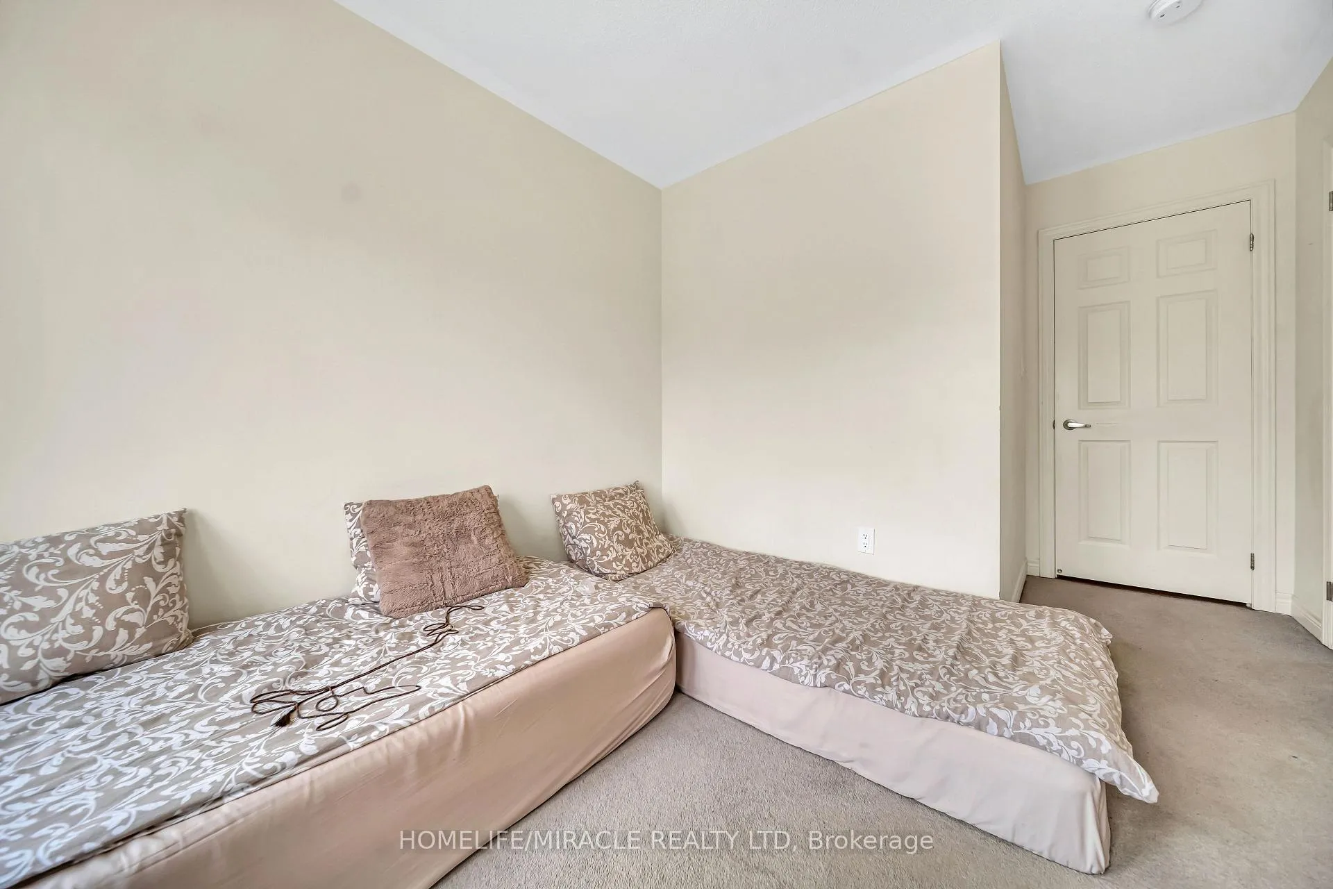 Photo 28 of 1195 Kettering Drive, Oshawa, Eastdale — HOMEH