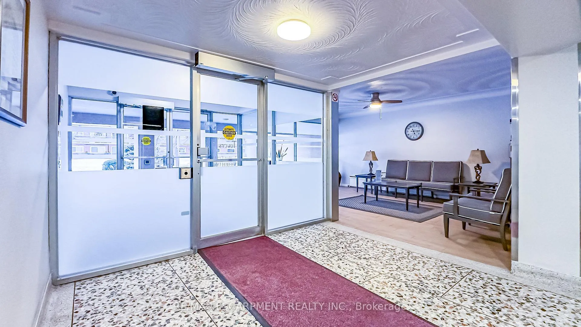 Photo 4 of Unit 805, 8 Woodman Drive S, Hamilton, Corman — HOMEH
