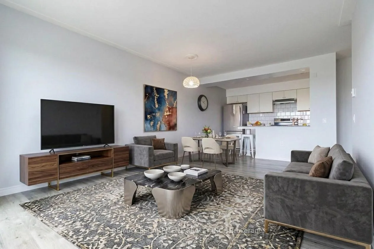 Photo 12 of Unit 805, 8 Woodman Drive S, Hamilton, Corman — HOMEH