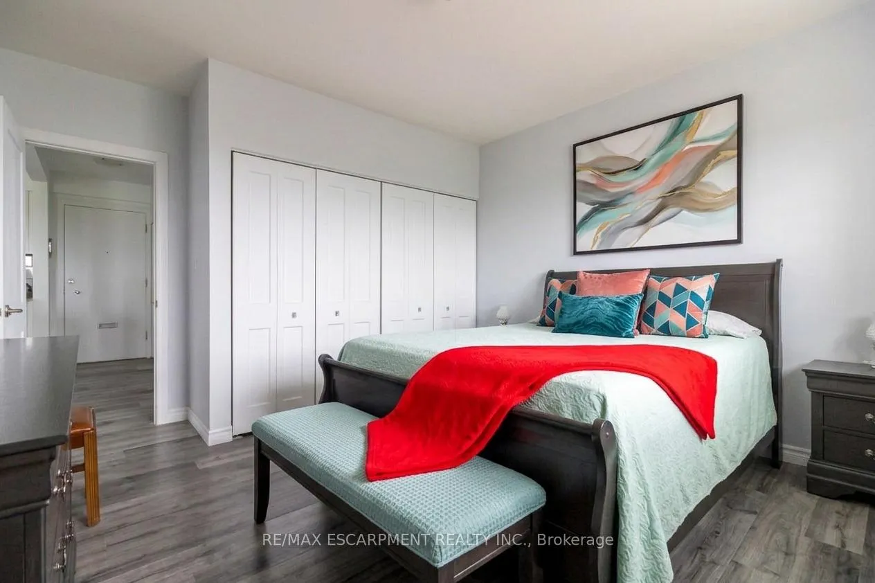 Photo 19 of Unit 805, 8 Woodman Drive S, Hamilton, Corman — HOMEH