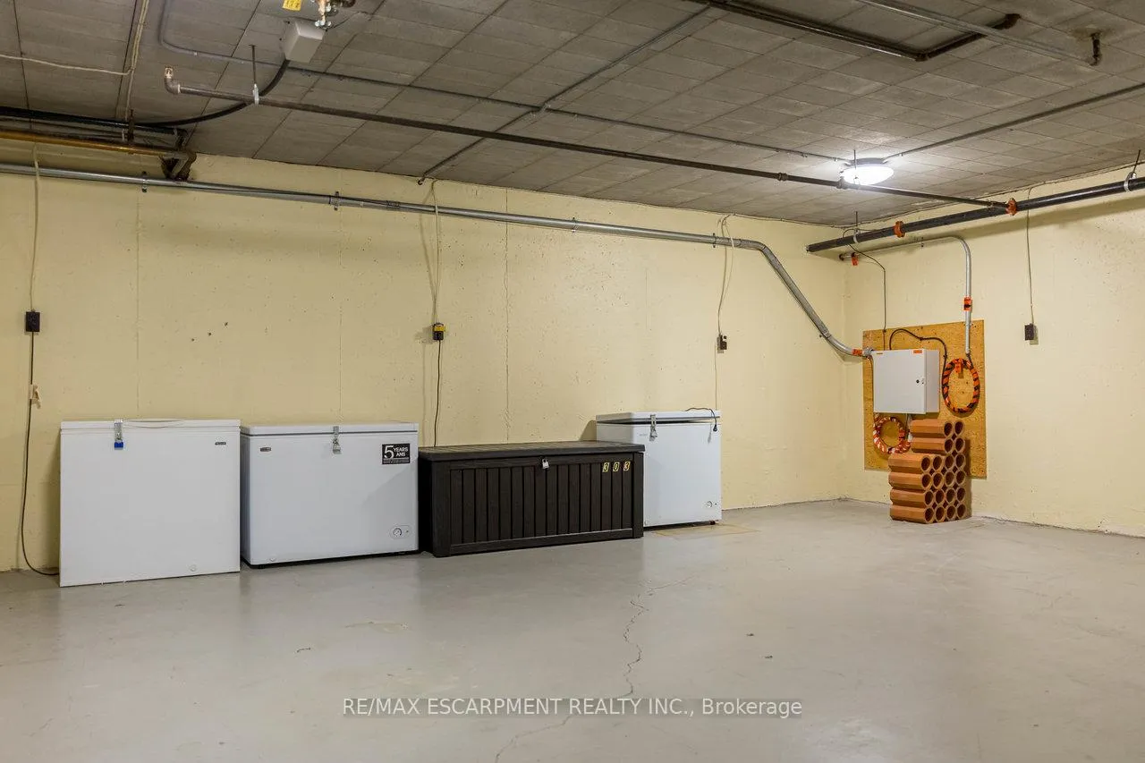 Photo 25 of Unit 805, 8 Woodman Drive S, Hamilton, Corman — HOMEH