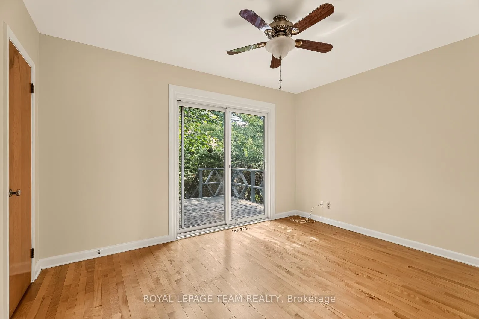 Photo 18 of 2046 Dorval Avenue, Ottawa, Elmvale Acres — HOMEH