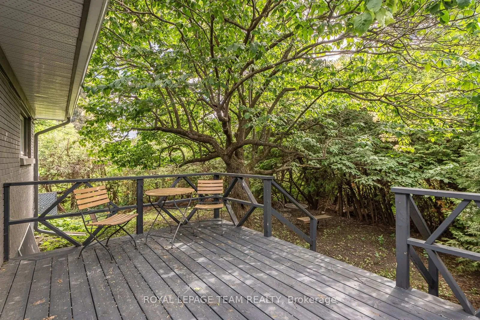 Photo 27 of 2046 Dorval Avenue, Ottawa, Elmvale Acres — HOMEH