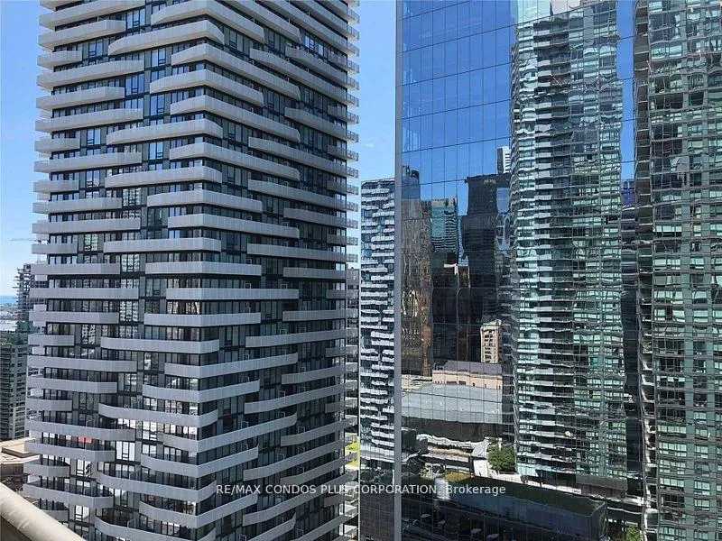 Photo 4 of Unit 2708, 55 Bremner Boulevard, Toronto, Waterfront Communities — HOMEH