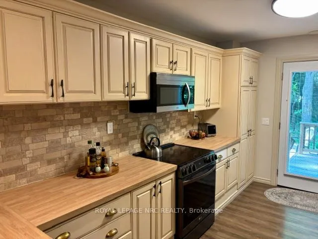 Photo 14 of 4882 Mapleview Crescent, Port Colborne, Sherkston — HOMEH
