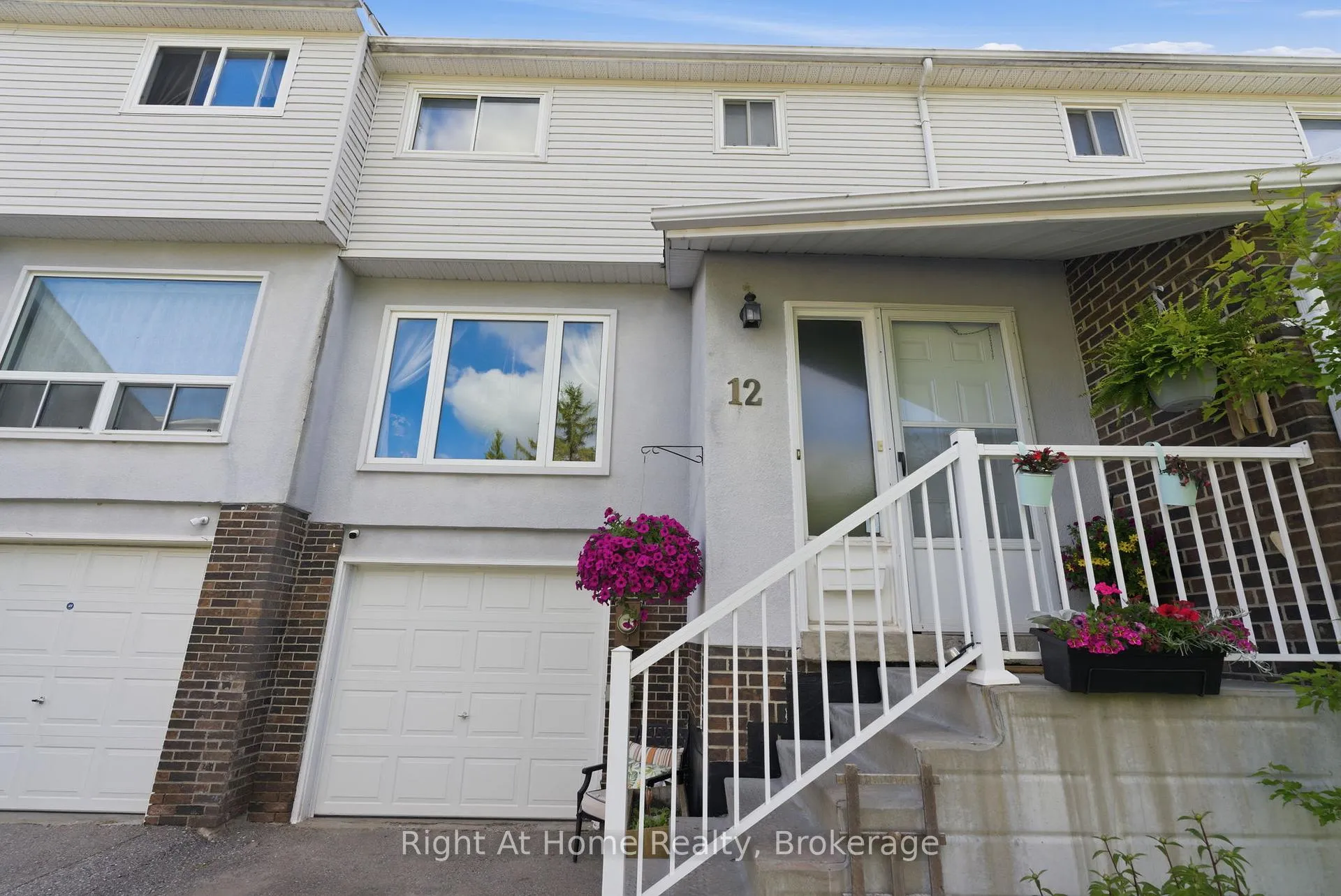 Photo 2 of Unit 12, 303 Garden Street, Whitby, Downtown Whitby — HOMEH