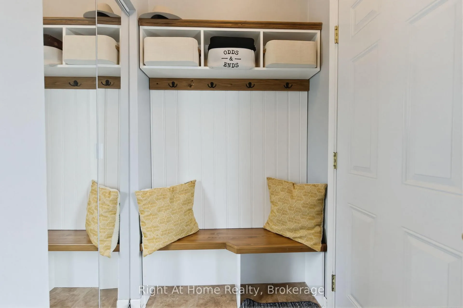 Photo 4 of Unit 12, 303 Garden Street, Whitby, Downtown Whitby — HOMEH