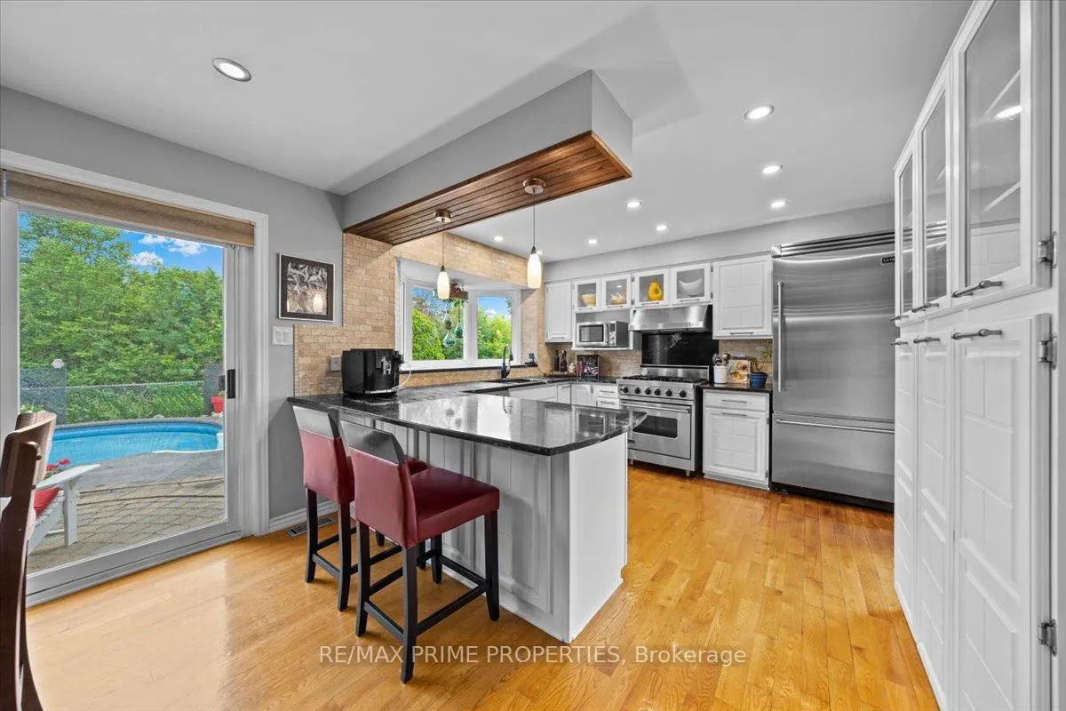 Photo 10 of 800 Fairwinds Terrace, Ottawa, Convent Glen — HOMEH