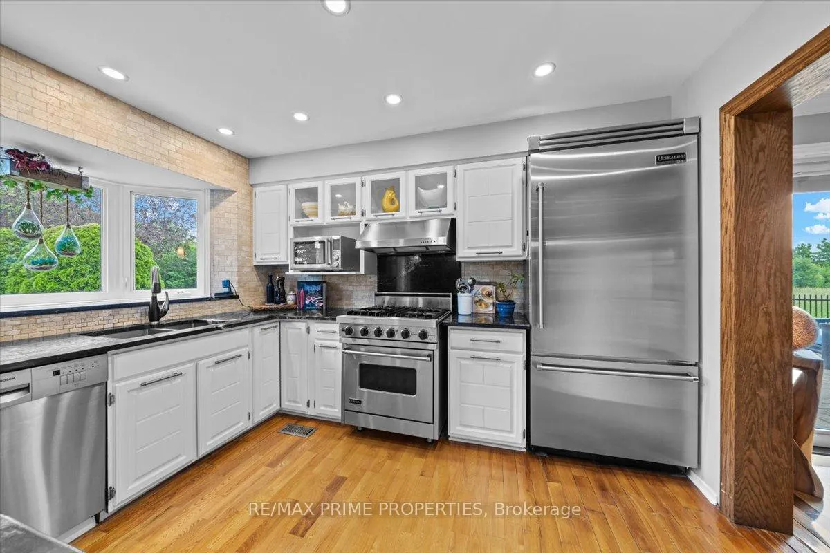 Photo 11 of 800 Fairwinds Terrace, Ottawa, Convent Glen — HOMEH