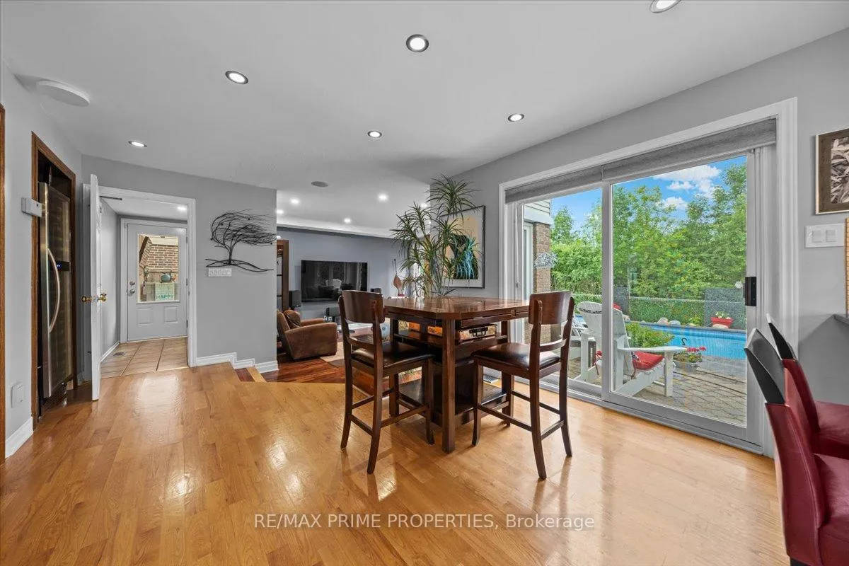 Photo 16 of 800 Fairwinds Terrace, Ottawa, Convent Glen — HOMEH