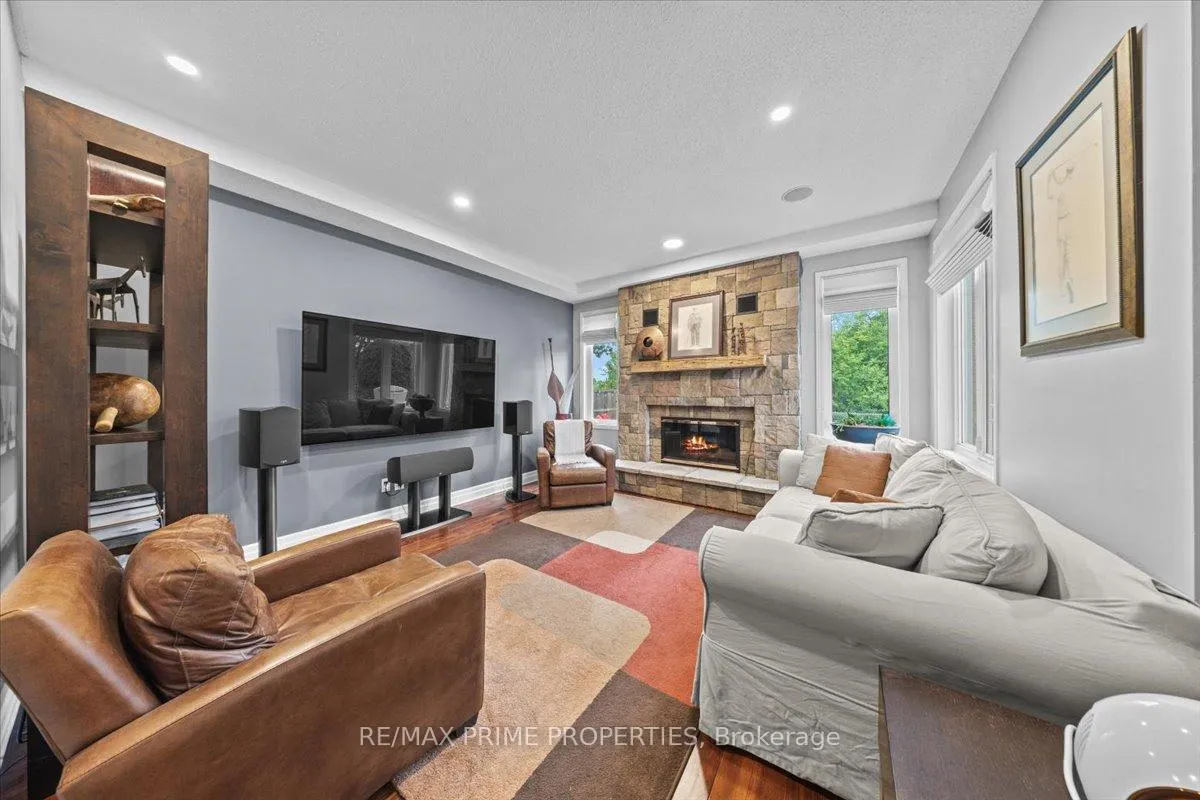 Photo 19 of 800 Fairwinds Terrace, Ottawa, Convent Glen — HOMEH