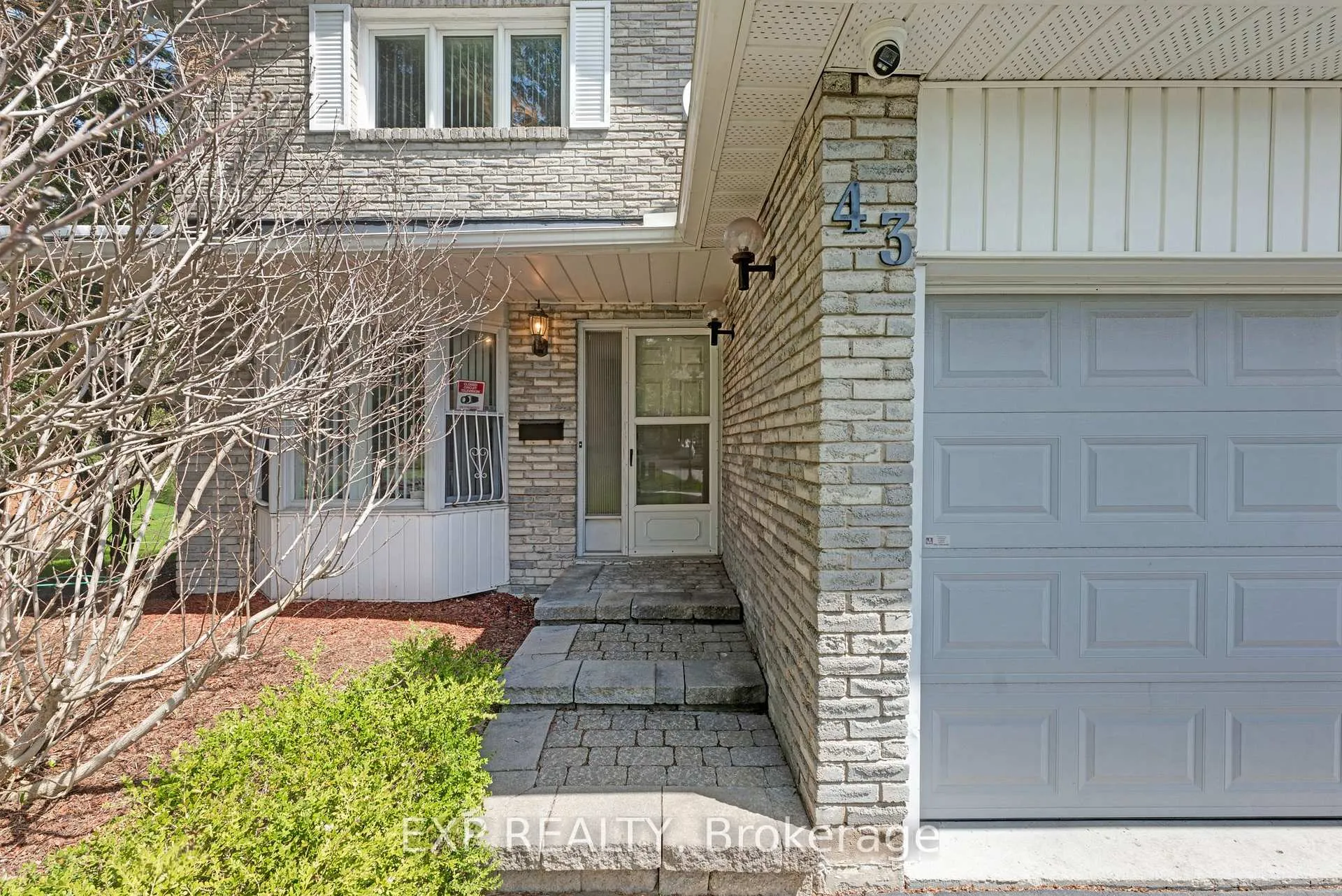 Photo 3 of 43 Abraham Avenue, Markham, Aileen-Willowbrook — HOMEH