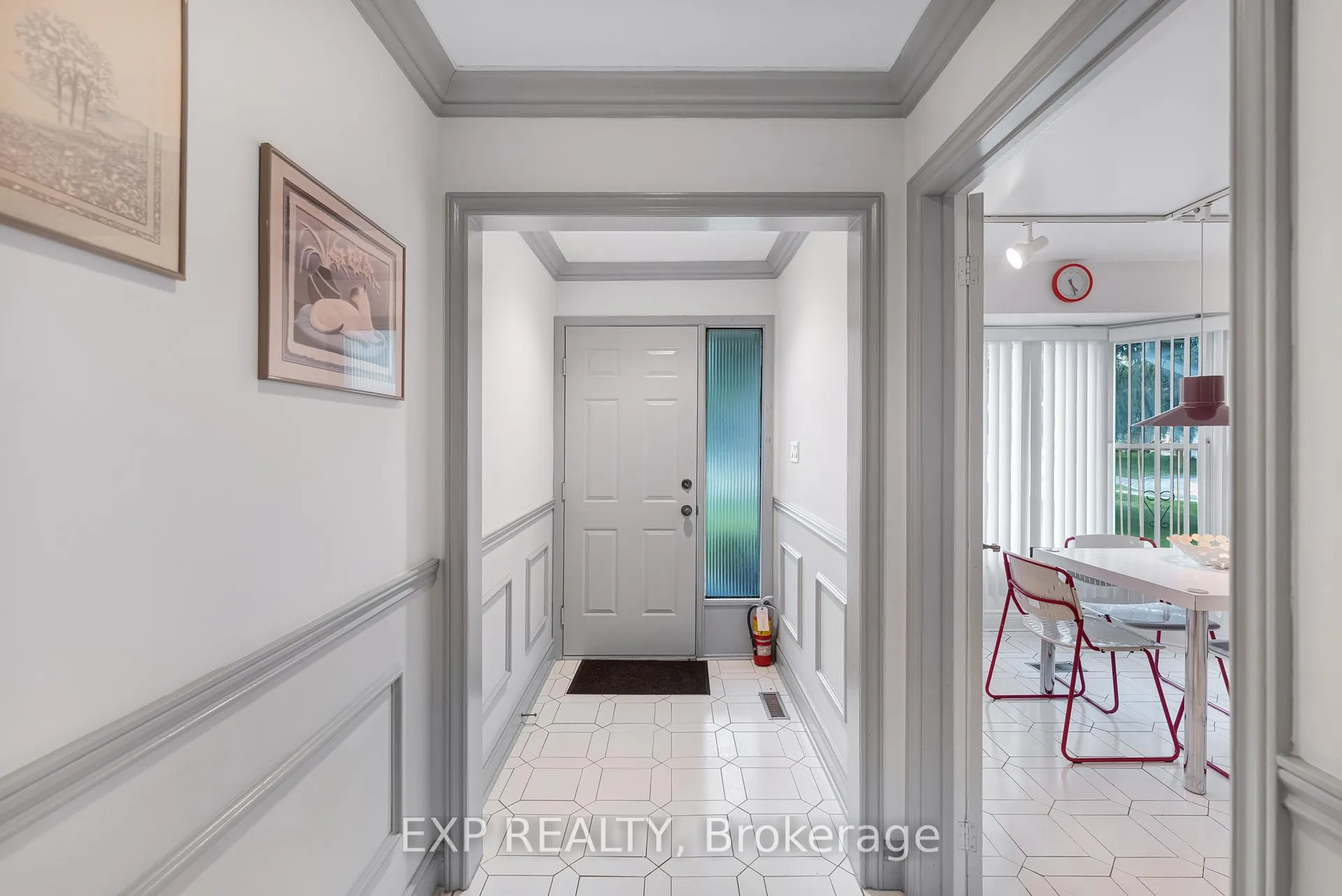 Photo 4 of 43 Abraham Avenue, Markham, Aileen-Willowbrook — HOMEH