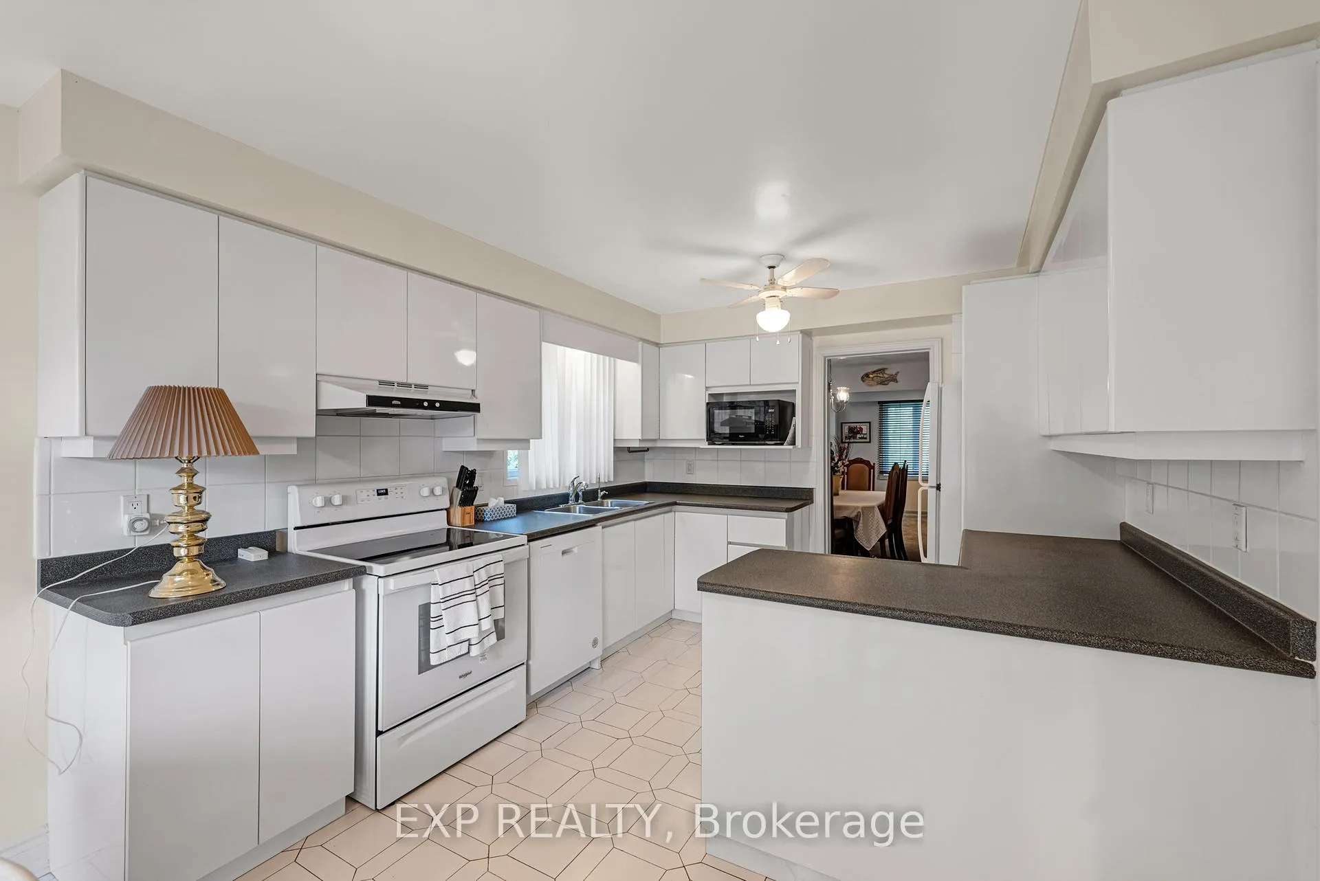 Photo 8 of 43 Abraham Avenue, Markham, Aileen-Willowbrook — HOMEH