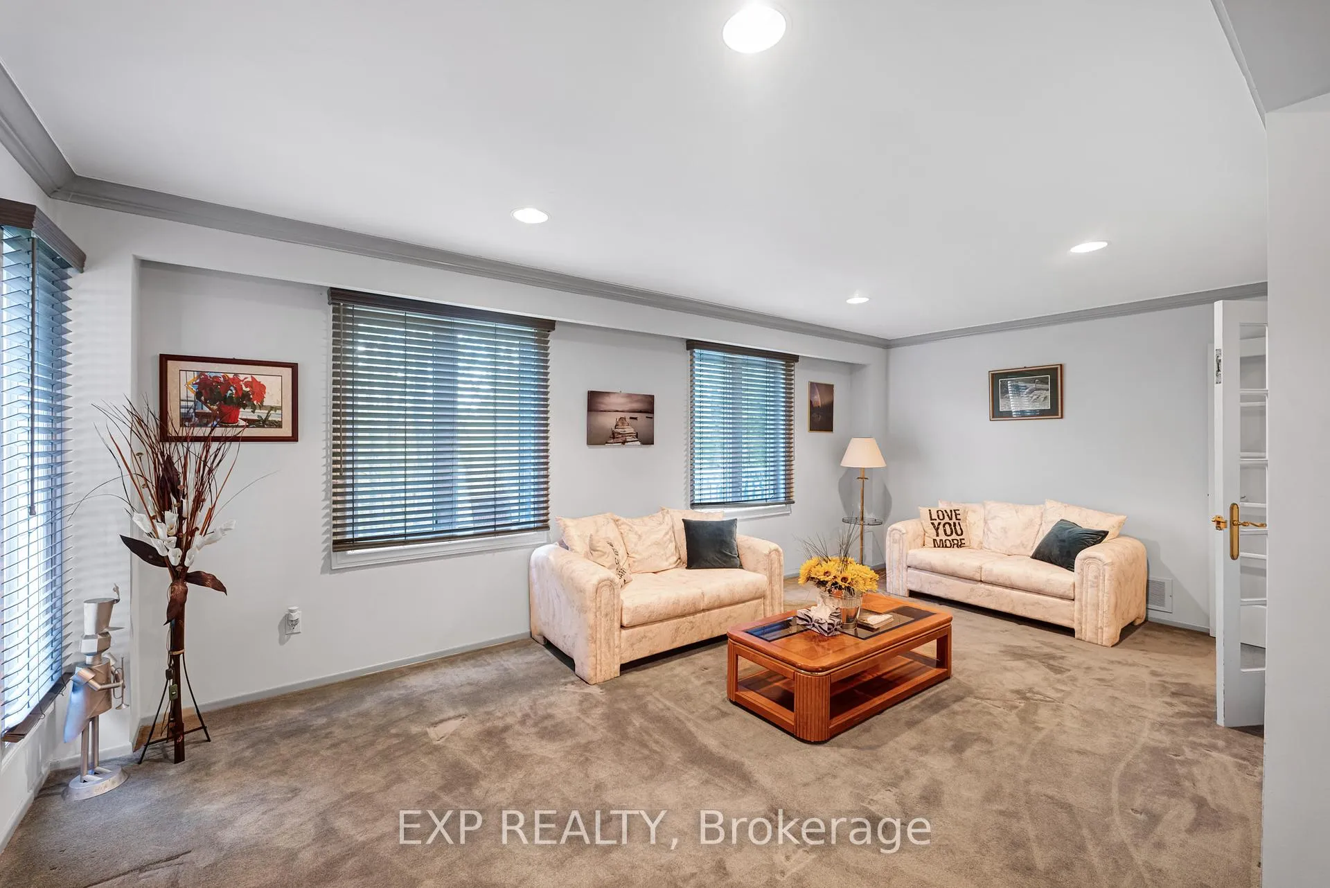 Photo 12 of 43 Abraham Avenue, Markham, Aileen-Willowbrook — HOMEH