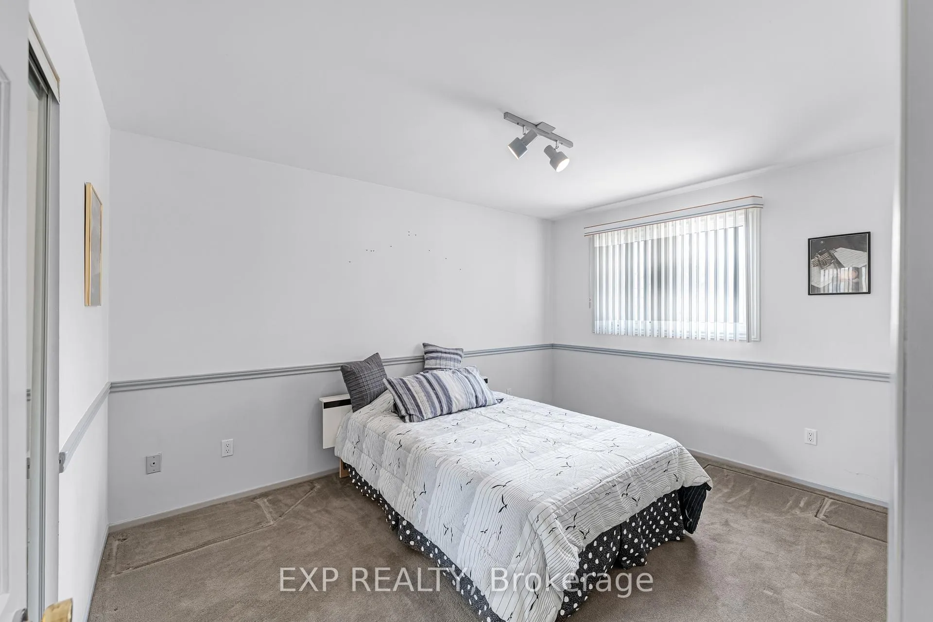 Photo 27 of 43 Abraham Avenue, Markham, Aileen-Willowbrook — HOMEH