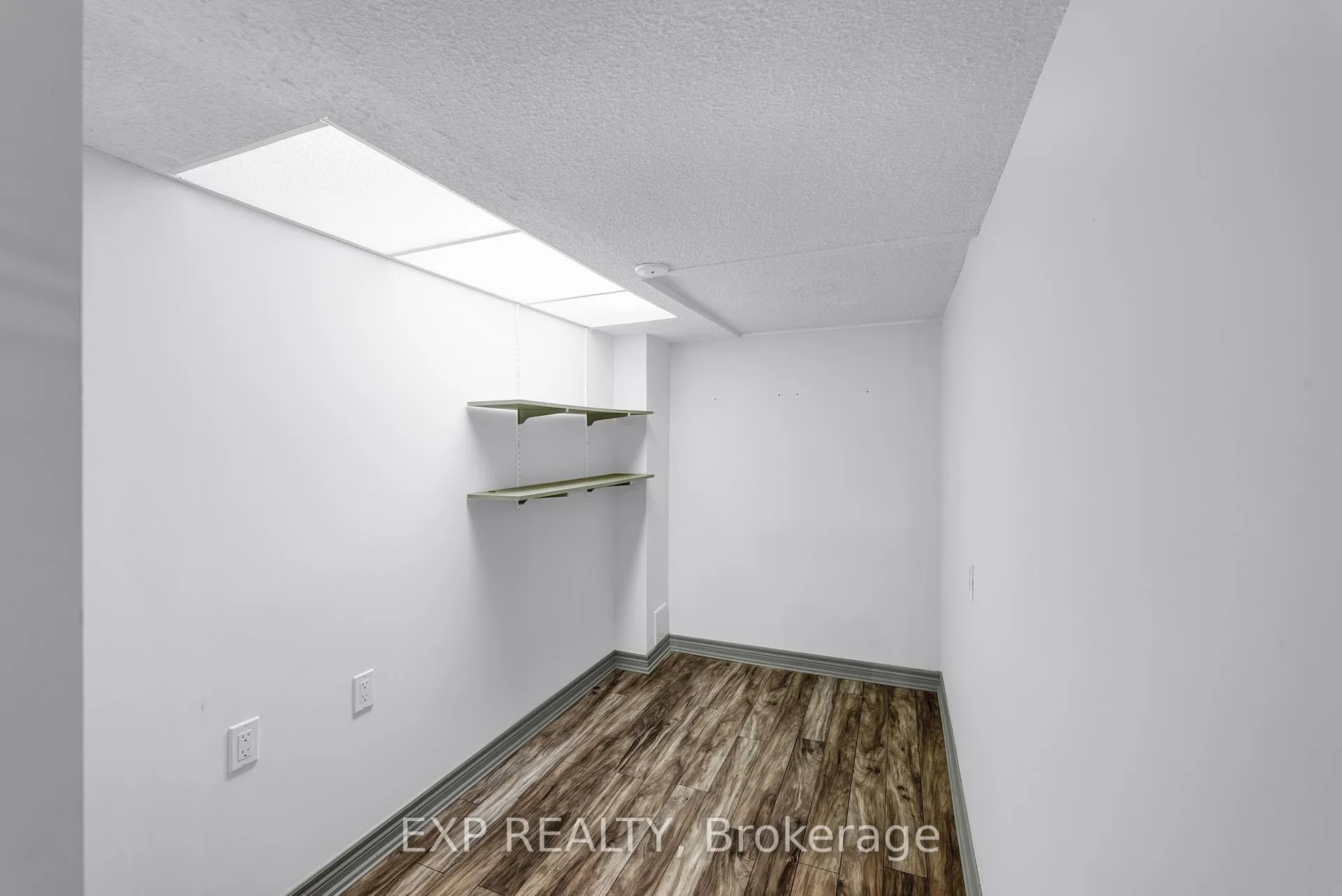 Photo 36 of 43 Abraham Avenue, Markham, Aileen-Willowbrook — HOMEH