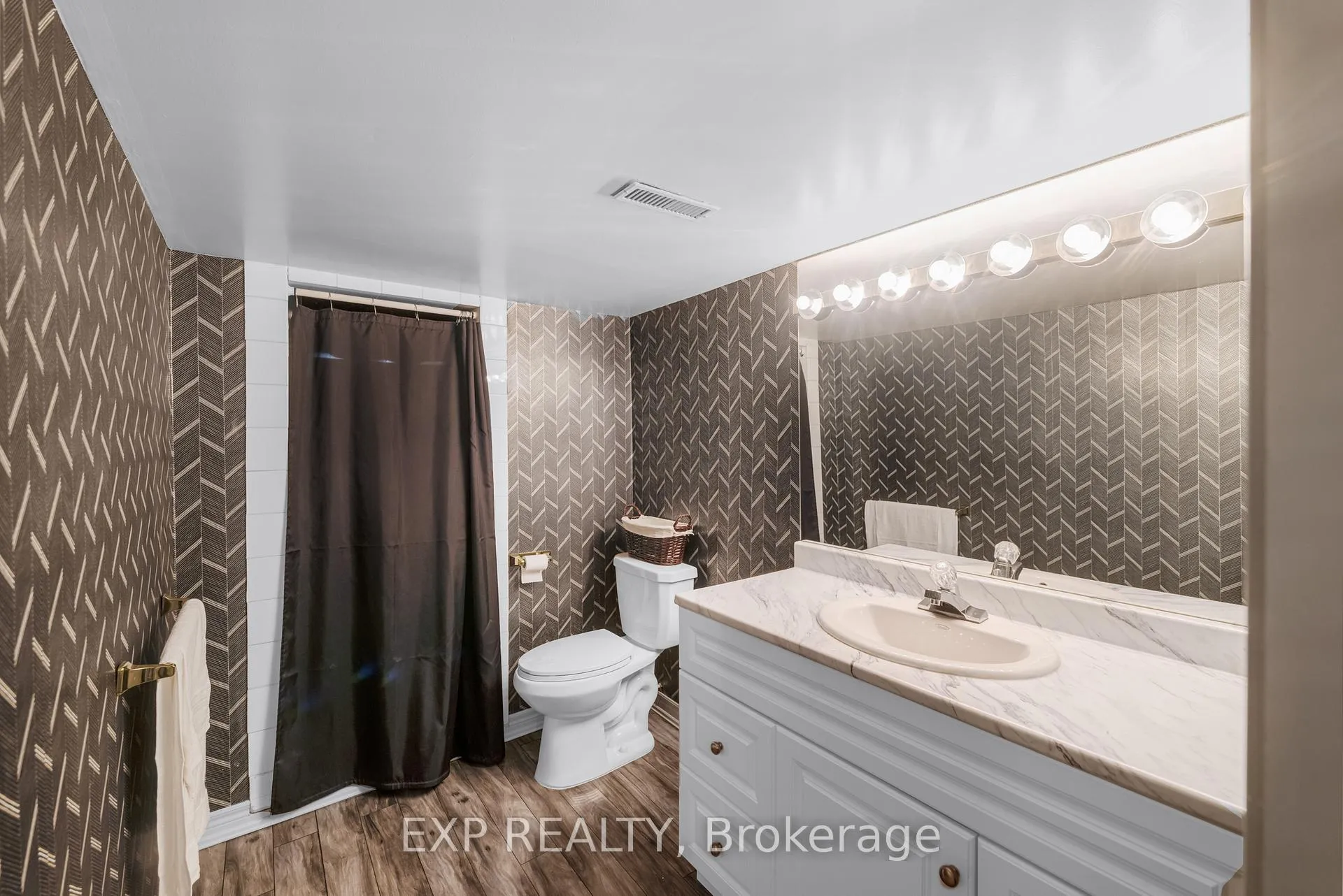 Photo 37 of 43 Abraham Avenue, Markham, Aileen-Willowbrook — HOMEH