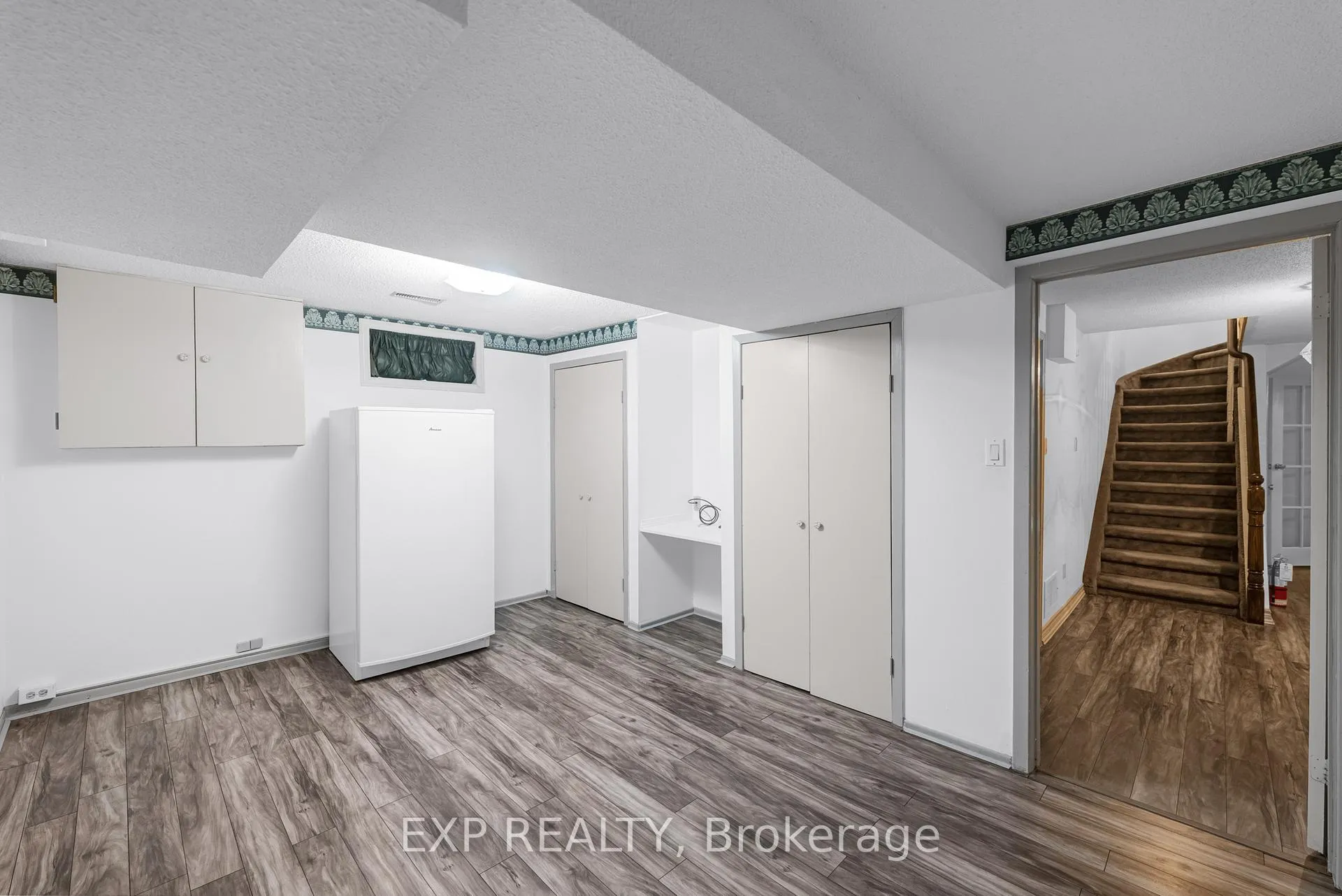 Photo 38 of 43 Abraham Avenue, Markham, Aileen-Willowbrook — HOMEH