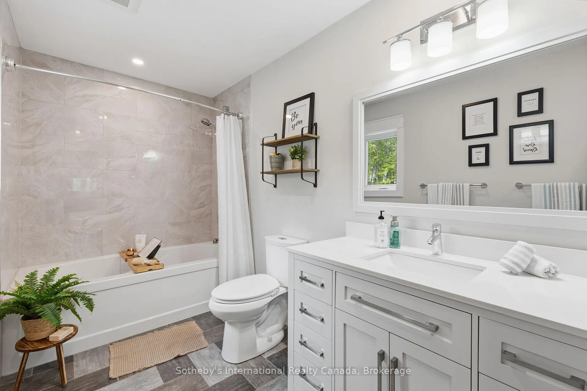 Photo 33 of 145 Blanchard Street E, Gravenhurst, Muskoka (S) — HOMEH