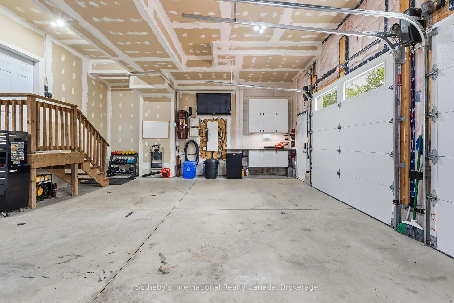 Photo 49 of 145 Blanchard Street E, Gravenhurst, Muskoka (S) — HOMEH