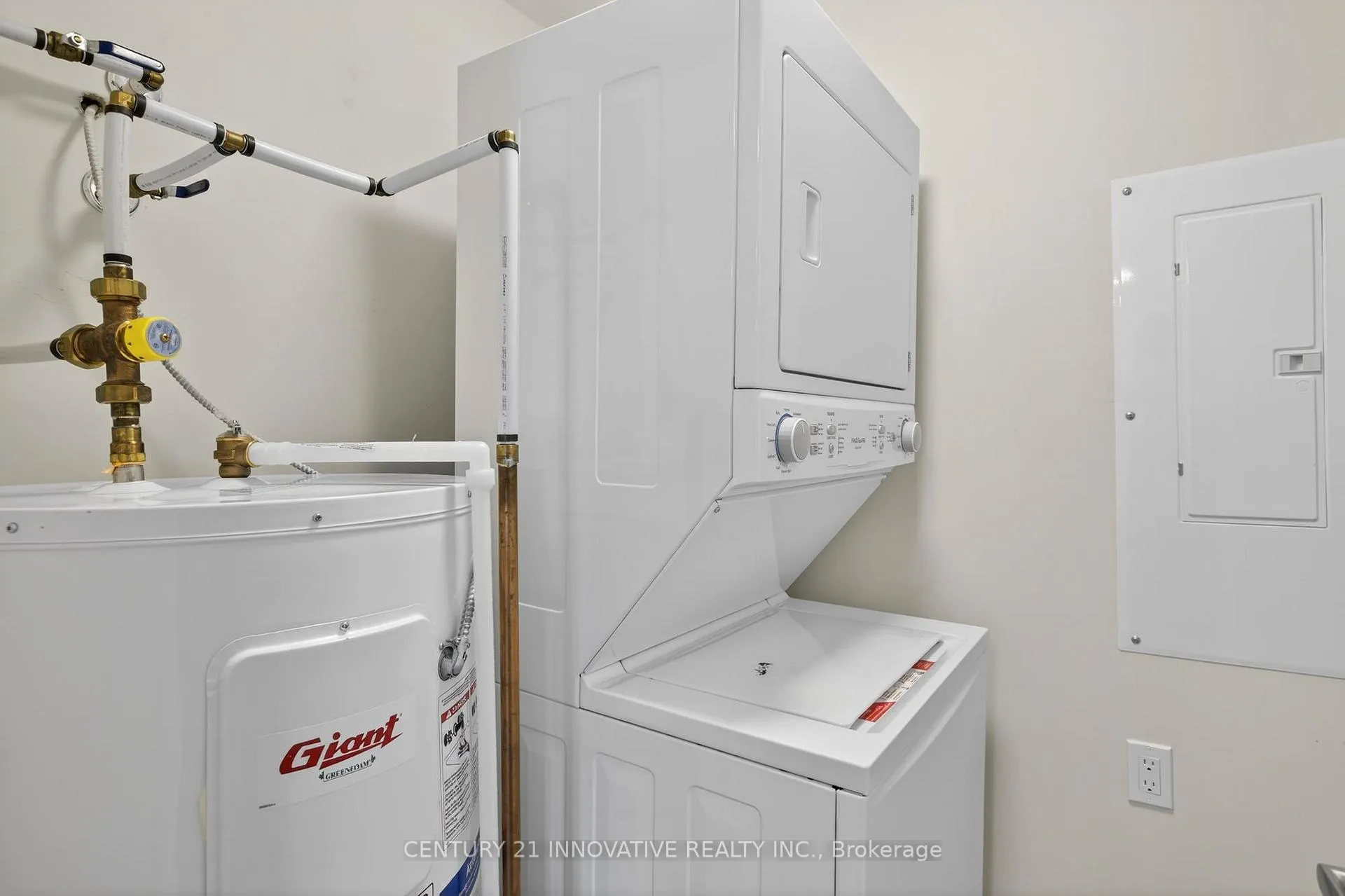Photo 29 of Unit 210, 340 Florence Drive, Peterborough, Monaghan Ward 2 — HOMEH