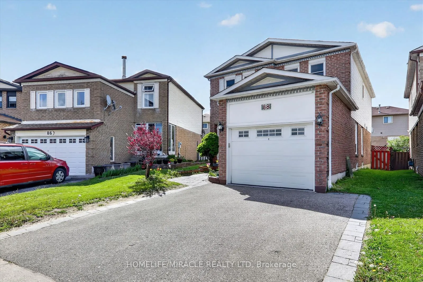 Photo 2 of 88 Reed Drive, Ajax, Central — HOMEH
