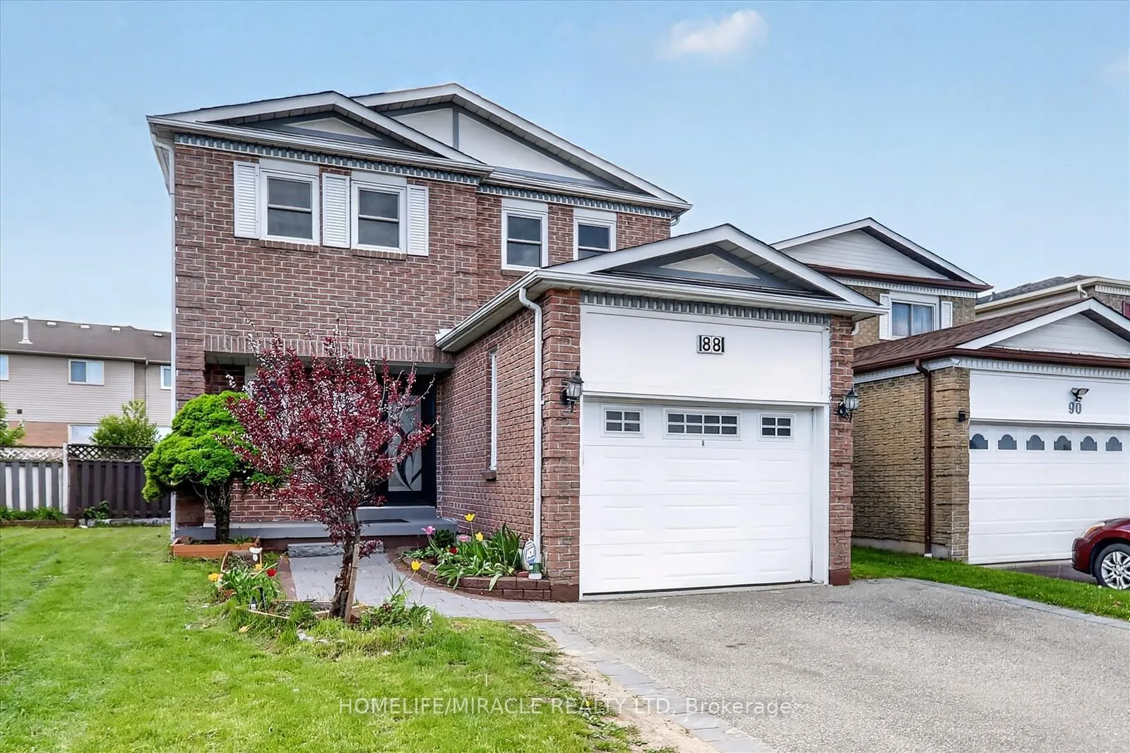 Photo 3 of 88 Reed Drive, Ajax, Central — HOMEH