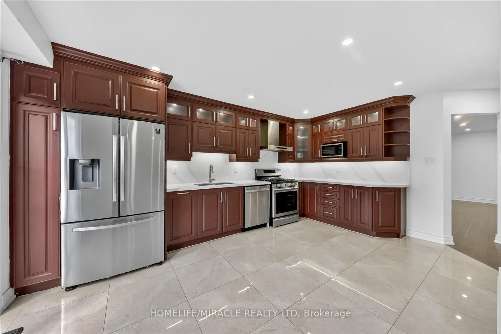 Photo 12 of 88 Reed Drive, Ajax, Central — HOMEH