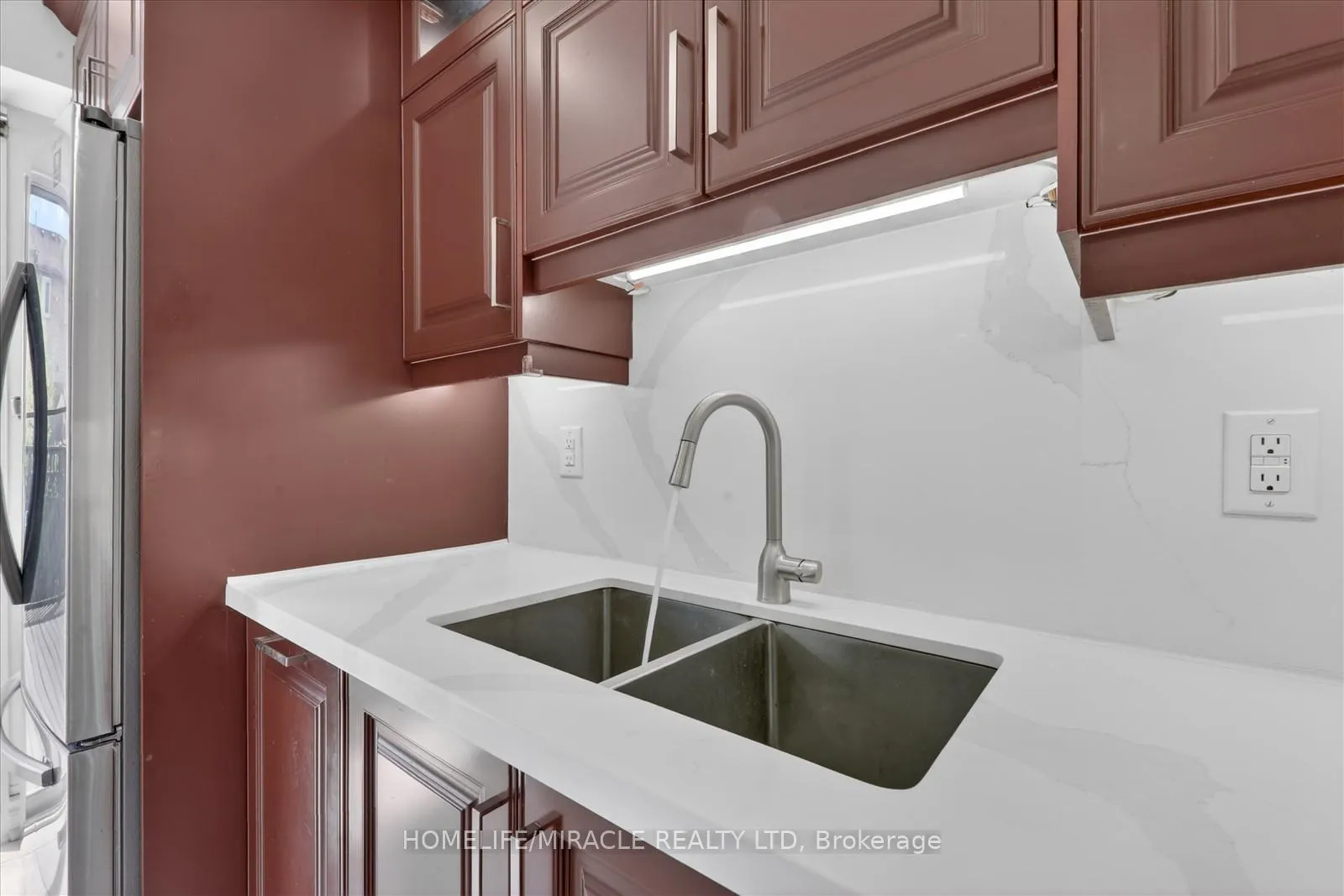 Photo 15 of 88 Reed Drive, Ajax, Central — HOMEH