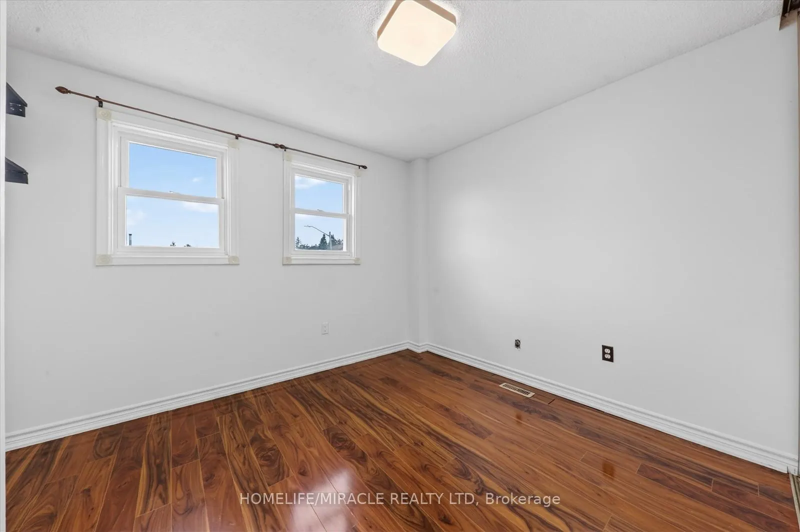 Photo 26 of 88 Reed Drive, Ajax, Central — HOMEH
