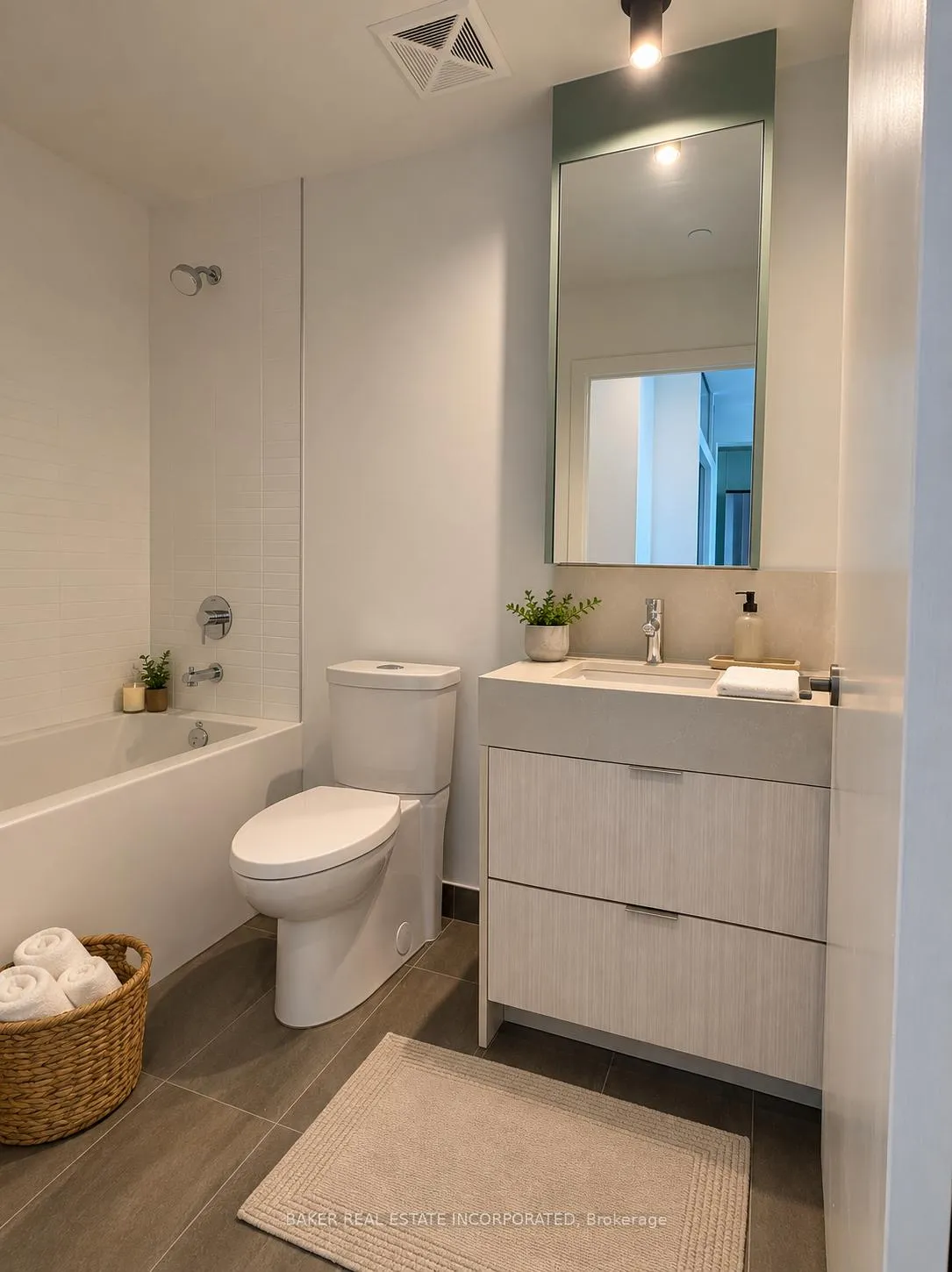 Photo 10 of Unit 1308, 10 Flavelle Trail, Vaughan, Steeles West Industrial — HOMEH