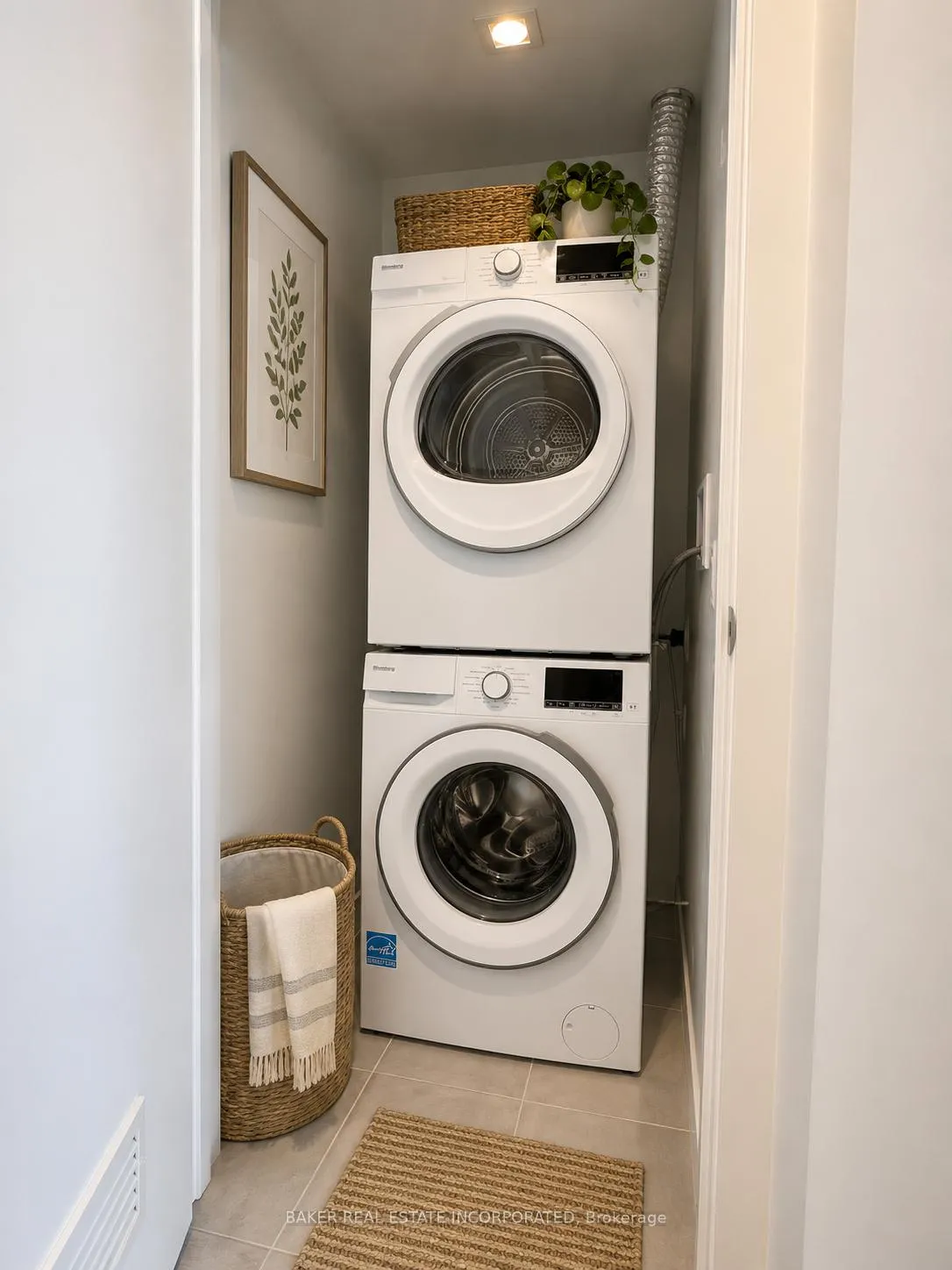 Photo 11 of Unit 1308, 10 Flavelle Trail, Vaughan, Steeles West Industrial — HOMEH