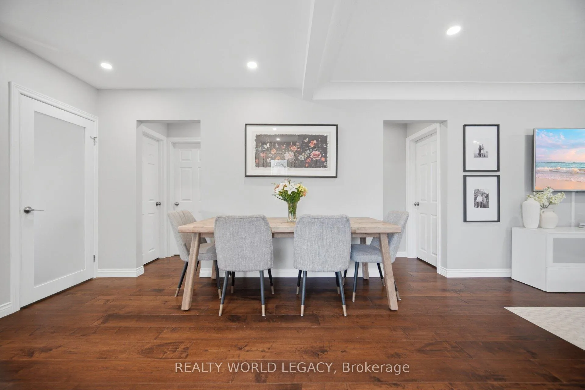 Photo 7 of 664 Upper Ottawa Street, Hamilton, Hampton Heights — HOMEH