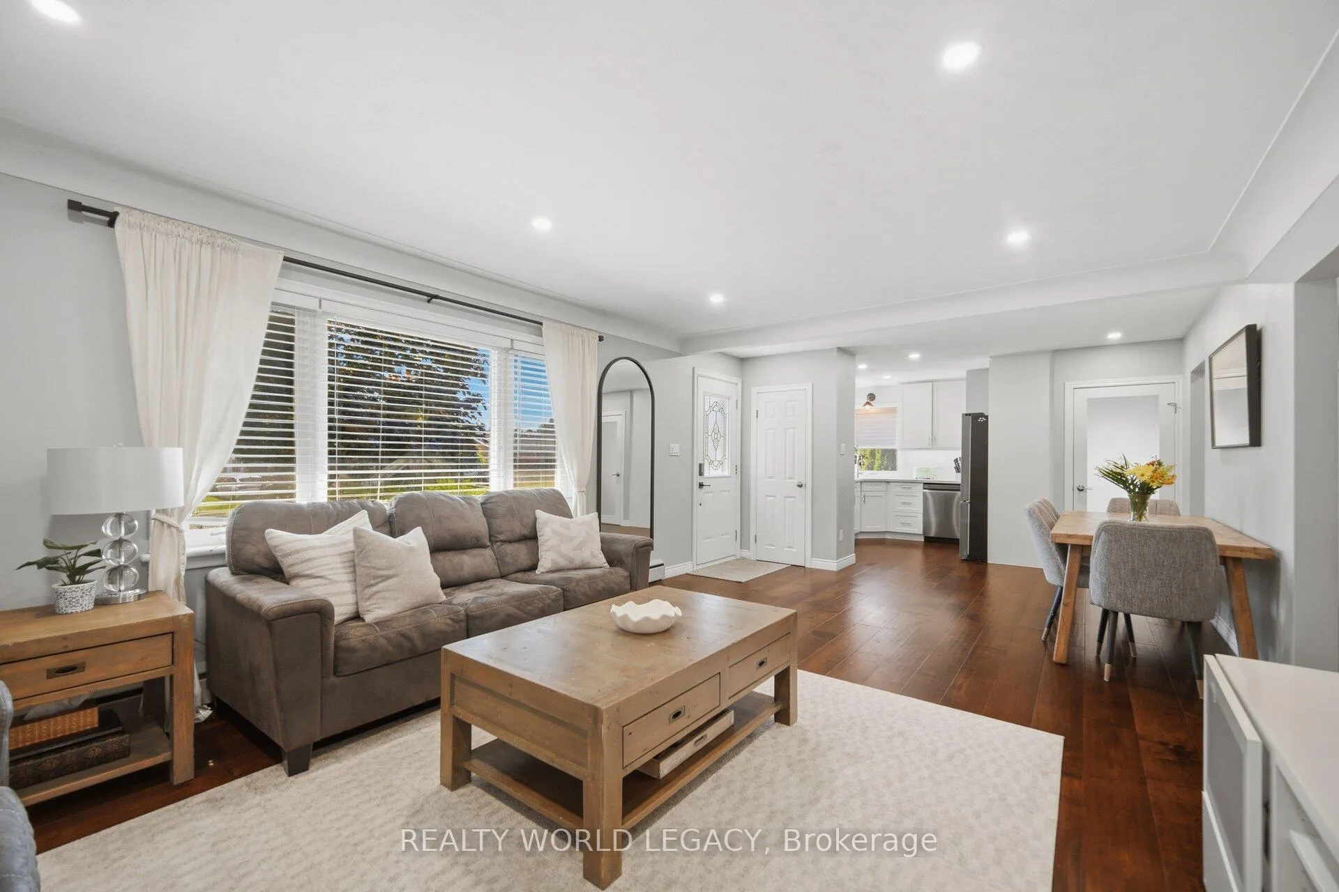Photo 10 of 664 Upper Ottawa Street, Hamilton, Hampton Heights — HOMEH