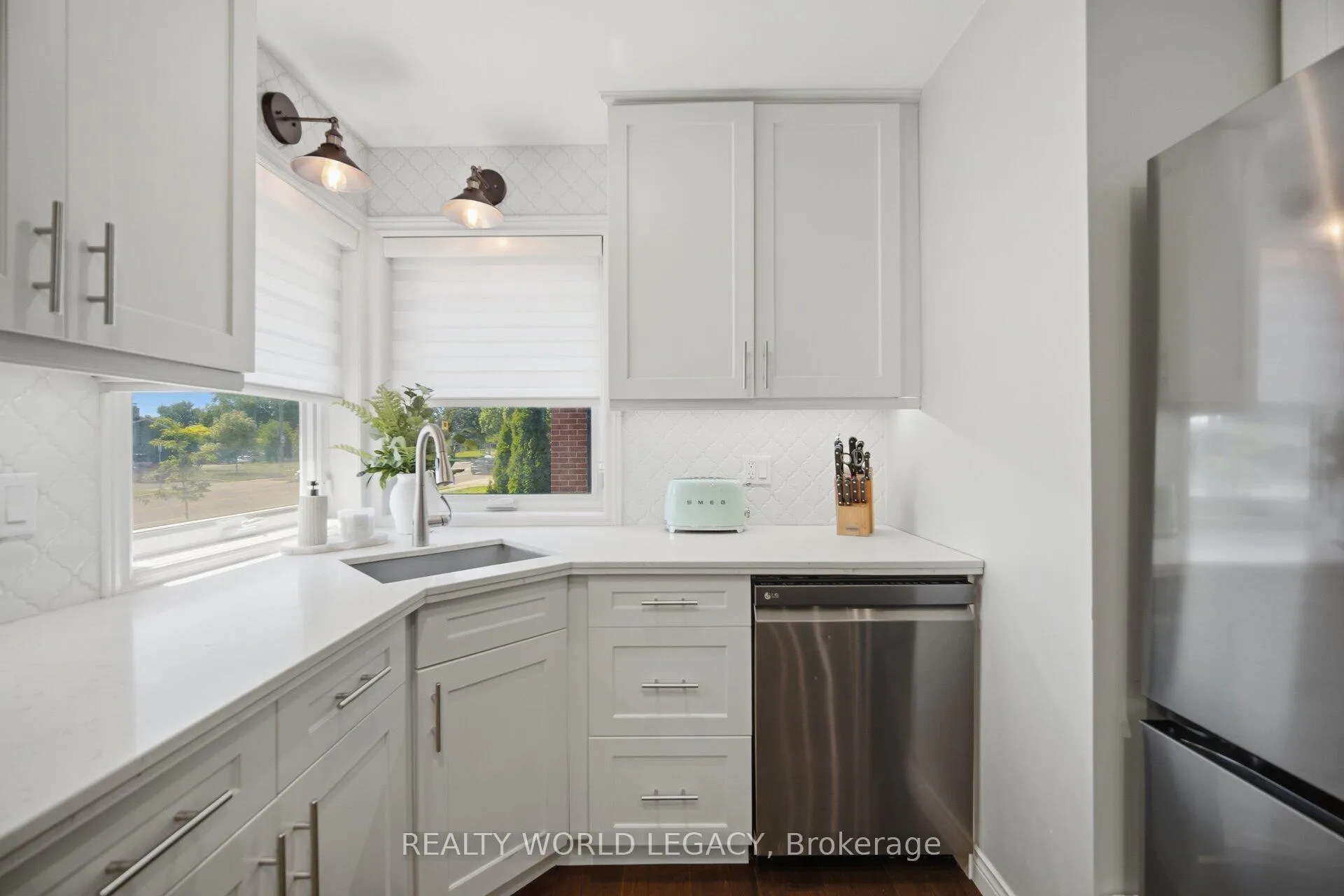 Photo 14 of 664 Upper Ottawa Street, Hamilton, Hampton Heights — HOMEH