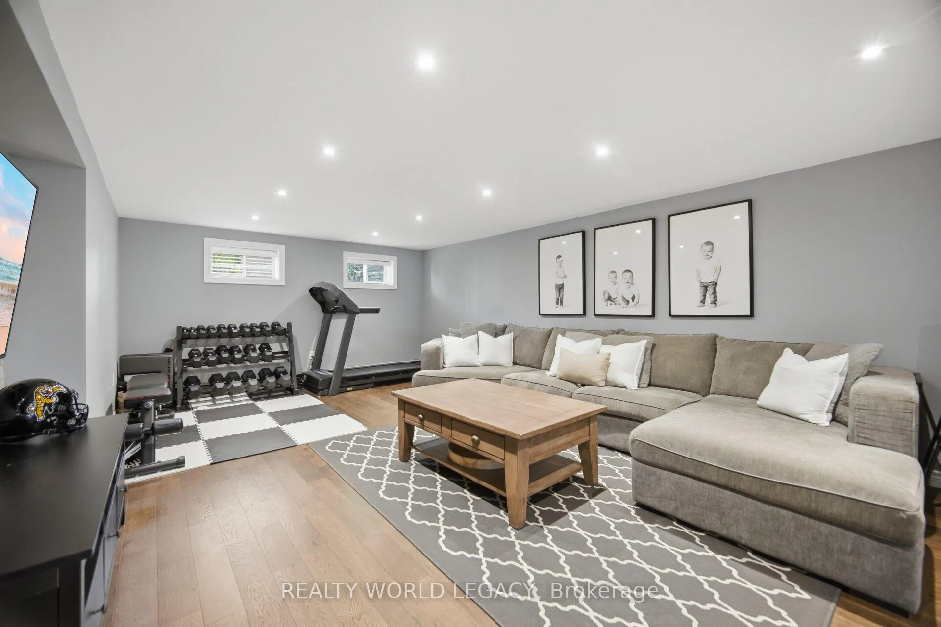 Photo 32 of 664 Upper Ottawa Street, Hamilton, Hampton Heights — HOMEH