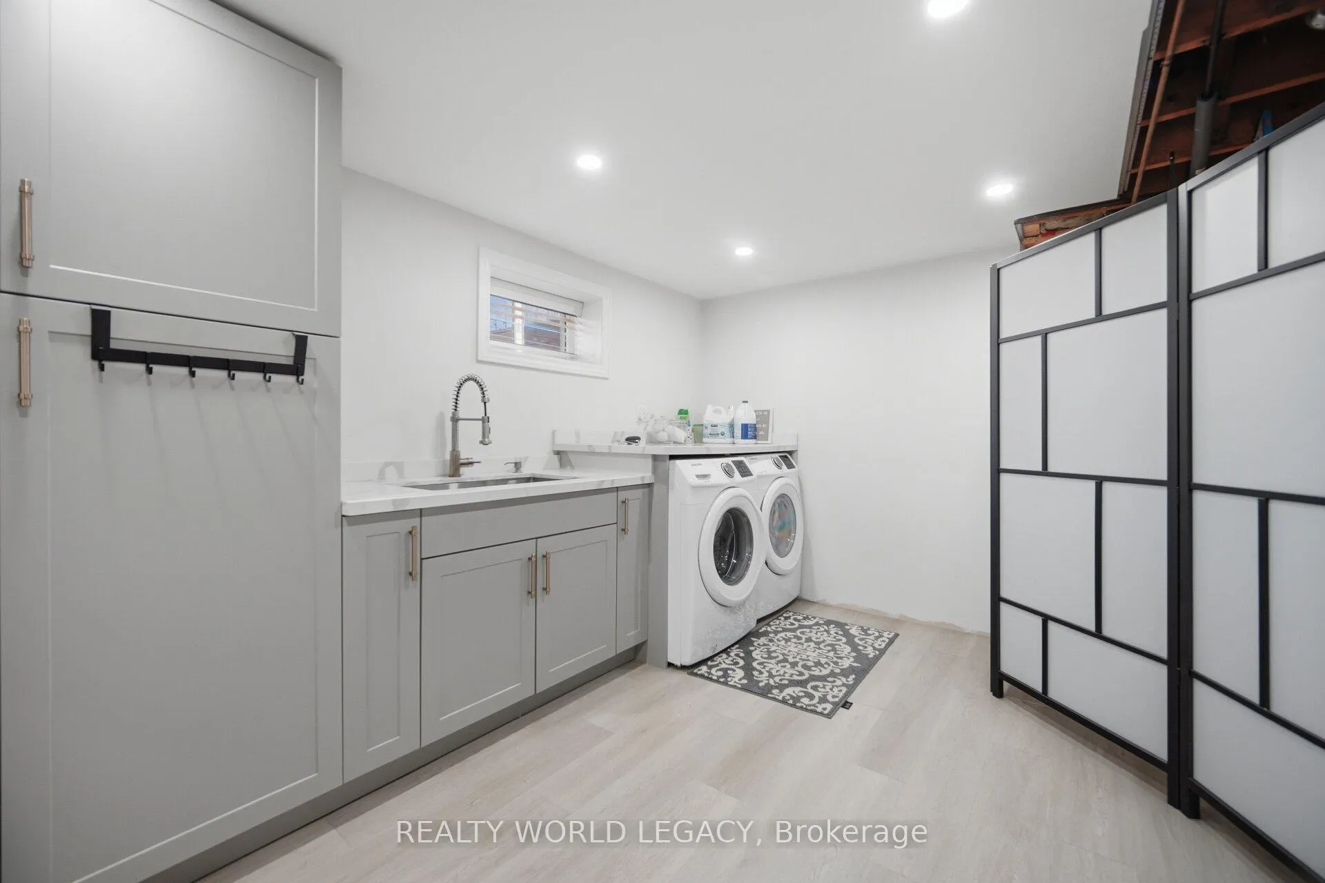 Photo 40 of 664 Upper Ottawa Street, Hamilton, Hampton Heights — HOMEH