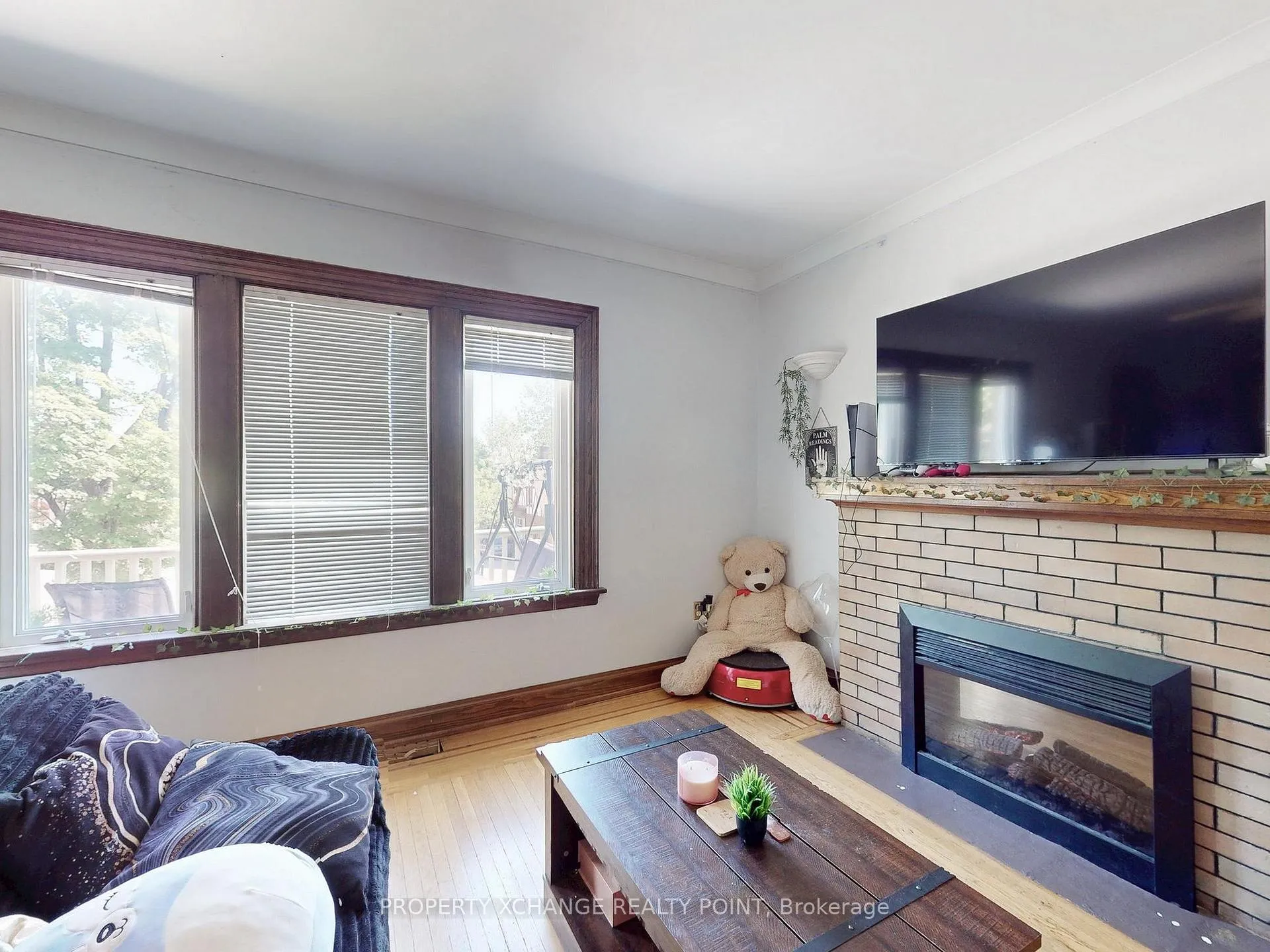 Photo 18 of 1408 King Street E, Hamilton, Delta — HOMEH