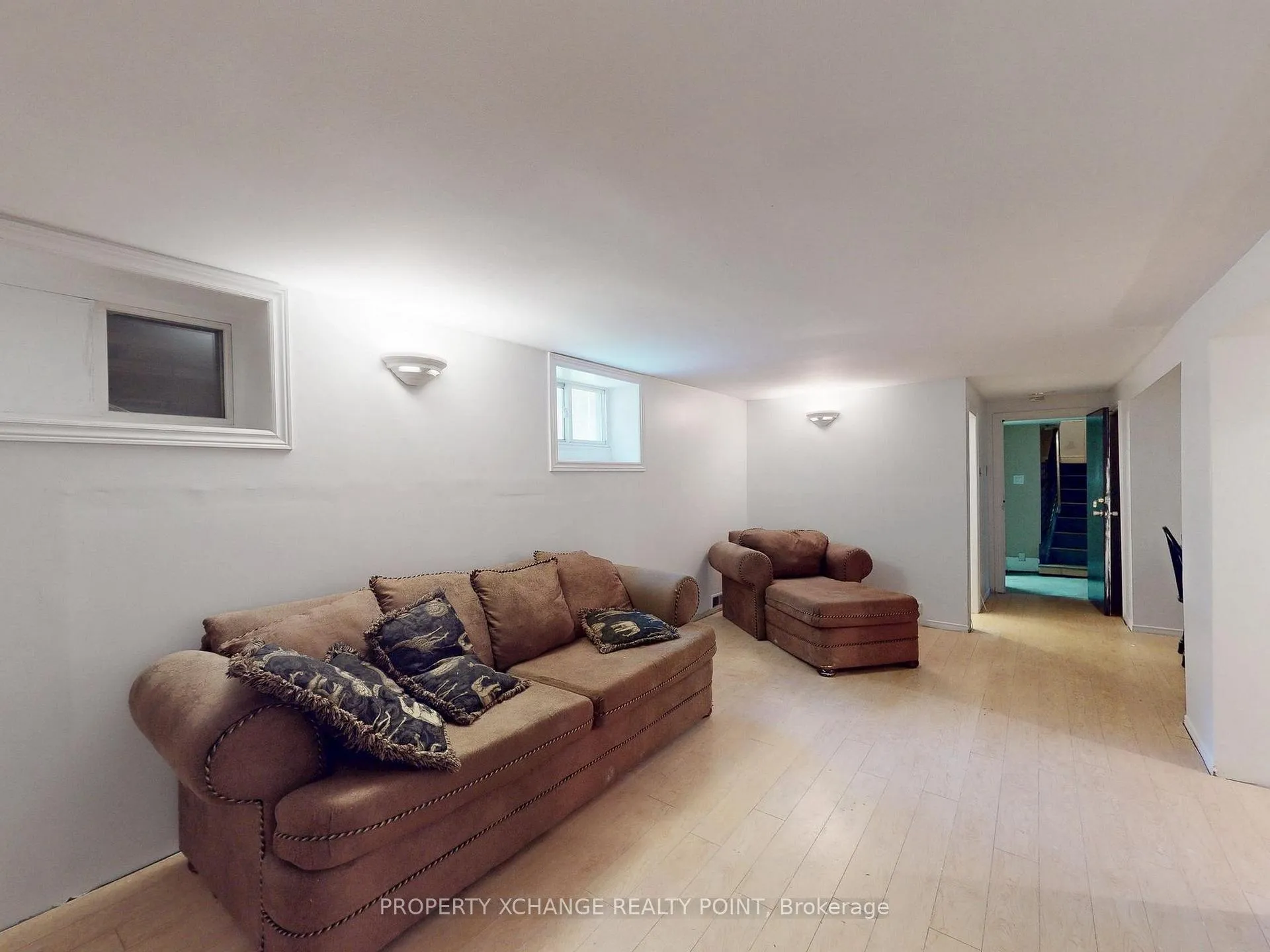 Photo 31 of 1408 King Street E, Hamilton, Delta — HOMEH