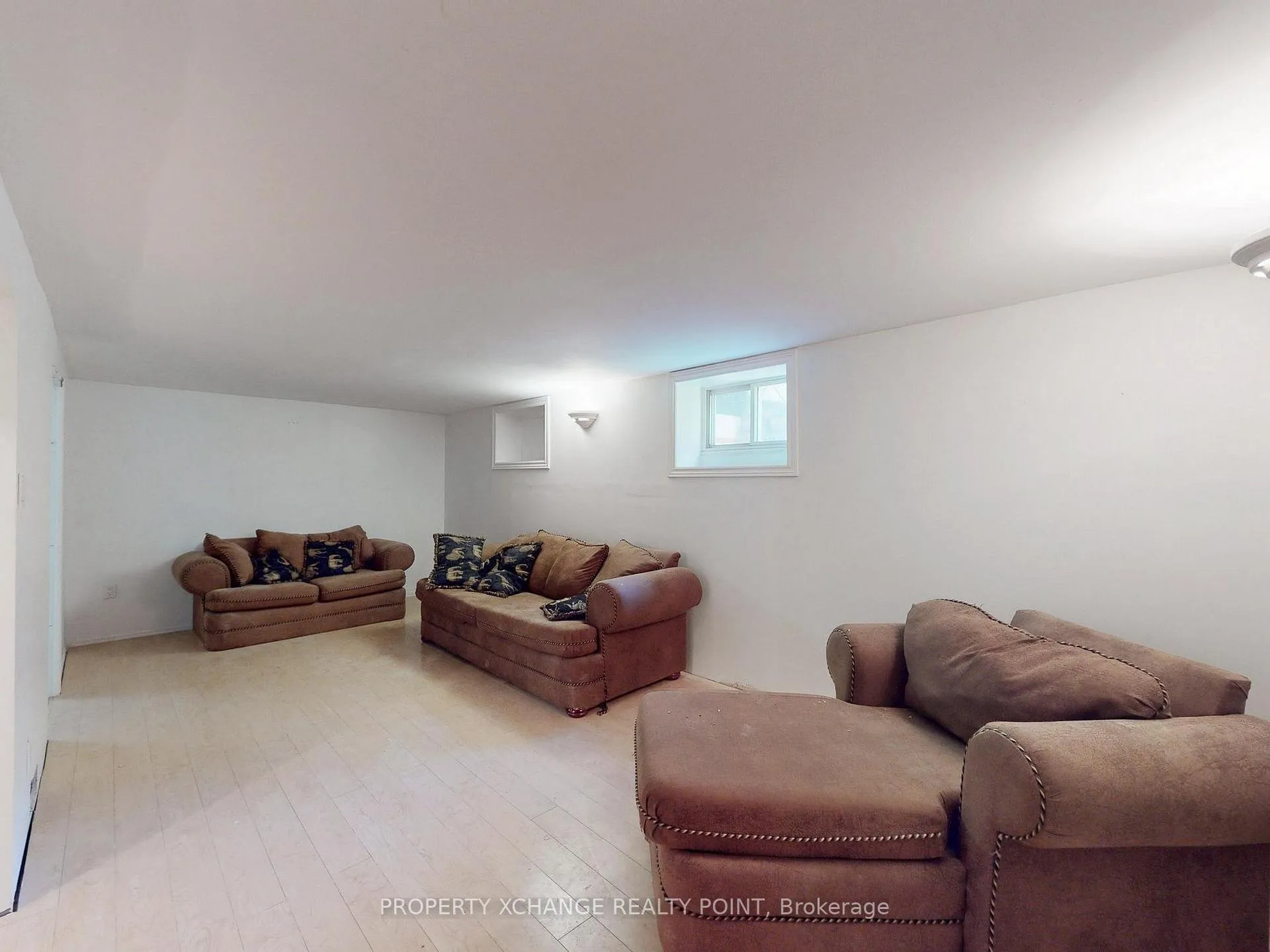 Photo 32 of 1408 King Street E, Hamilton, Delta — HOMEH