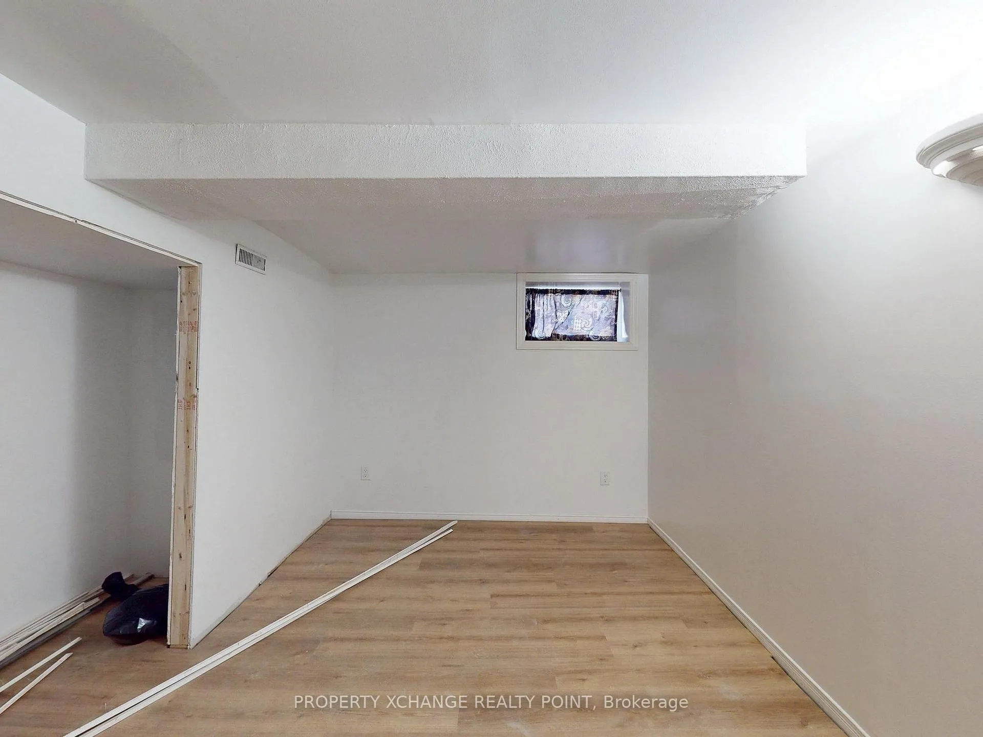 Photo 35 of 1408 King Street E, Hamilton, Delta — HOMEH