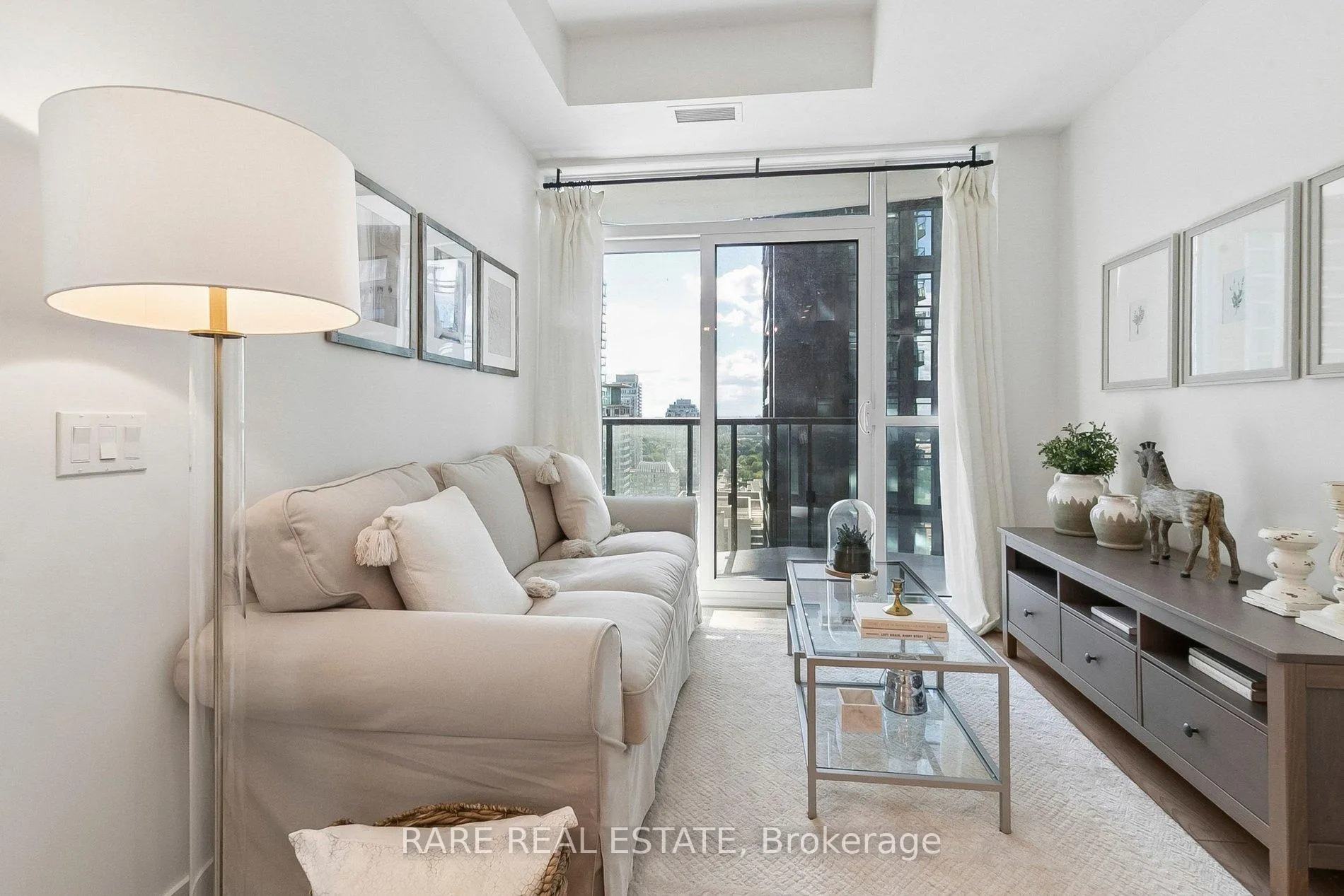 Photo 3 of Unit 2603, 110 Broadway Avenue, Toronto, Mount Pleasant West — HOMEH